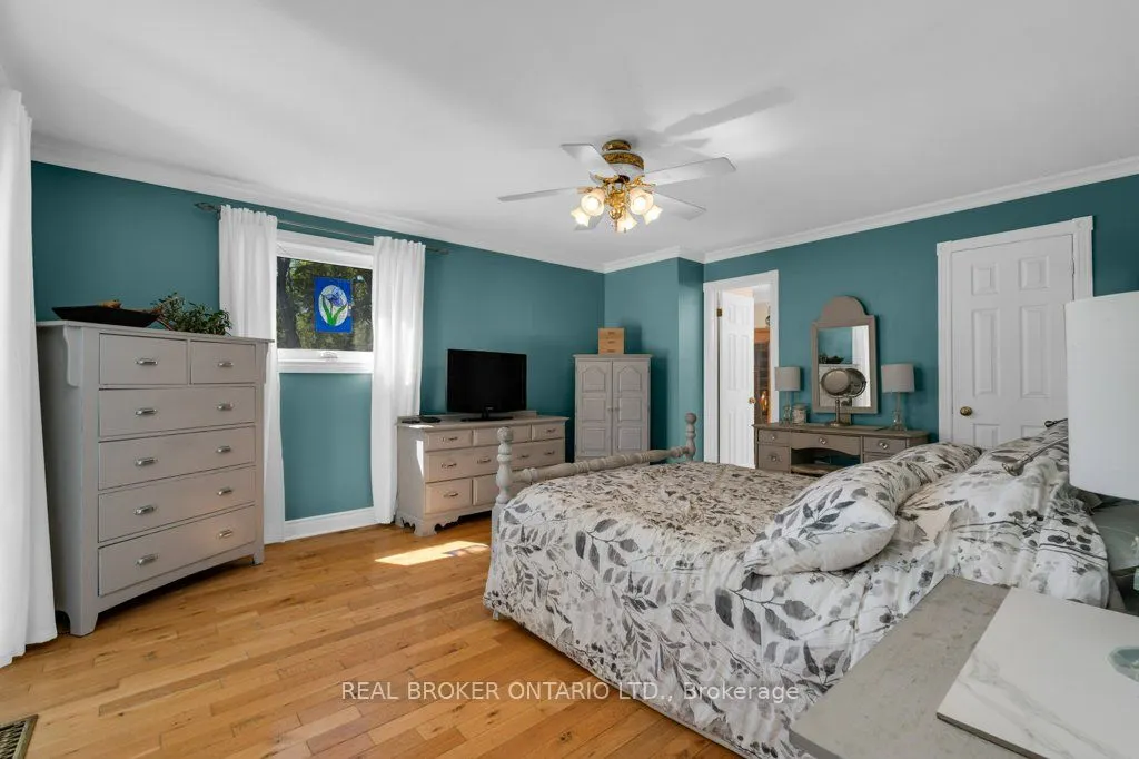 1909 Woods Bay Road