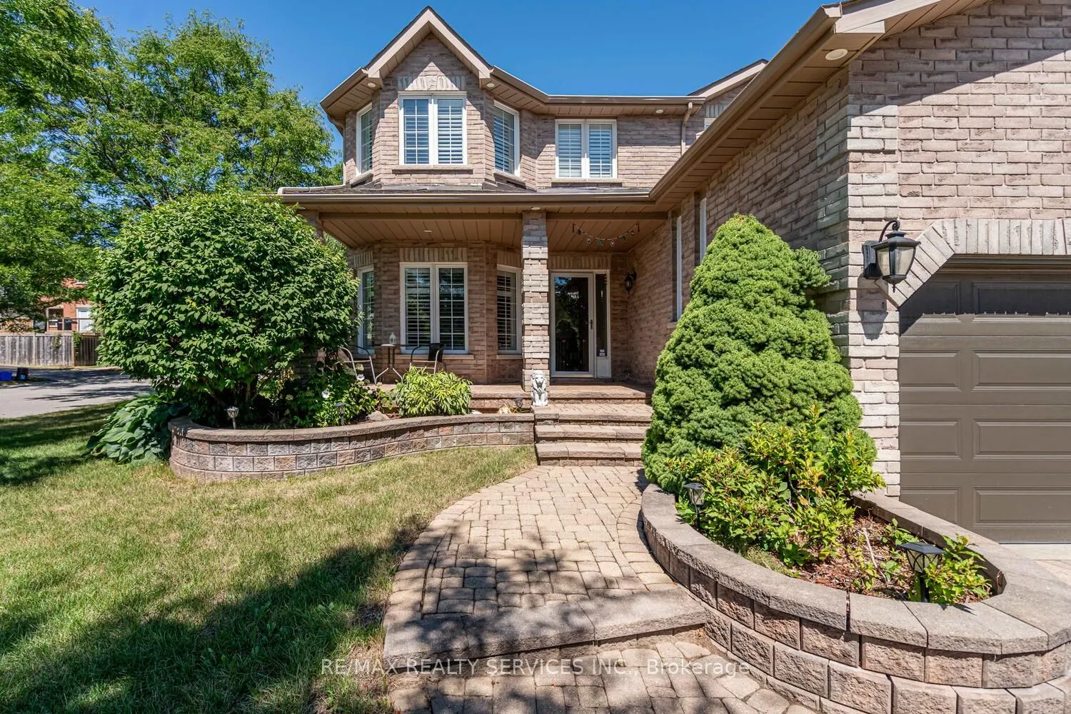 22 Sovereign's Gate
