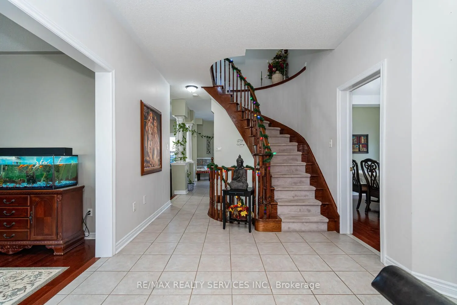 22 Sovereign's Gate