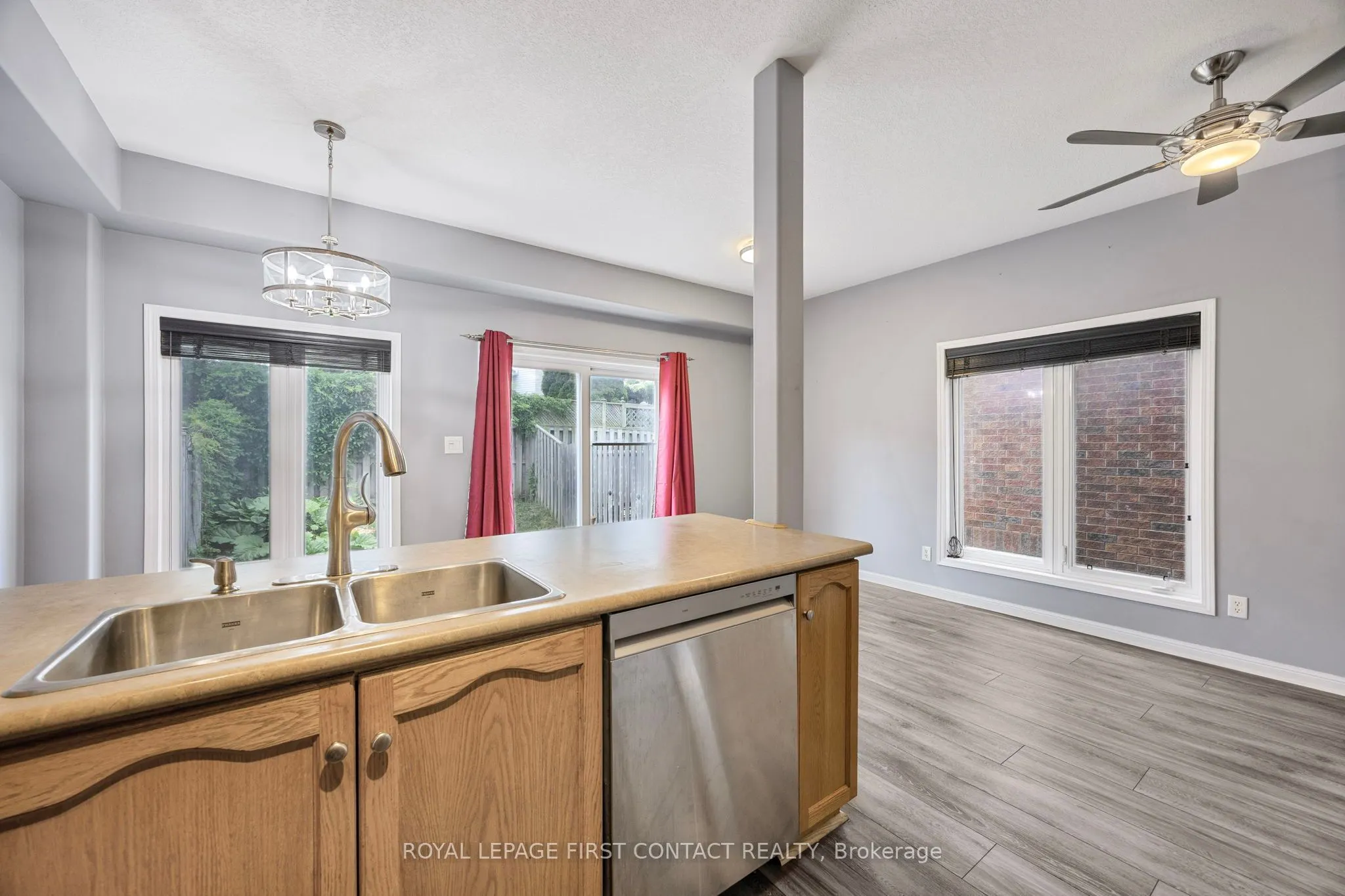 488 Yonge Street, #12
