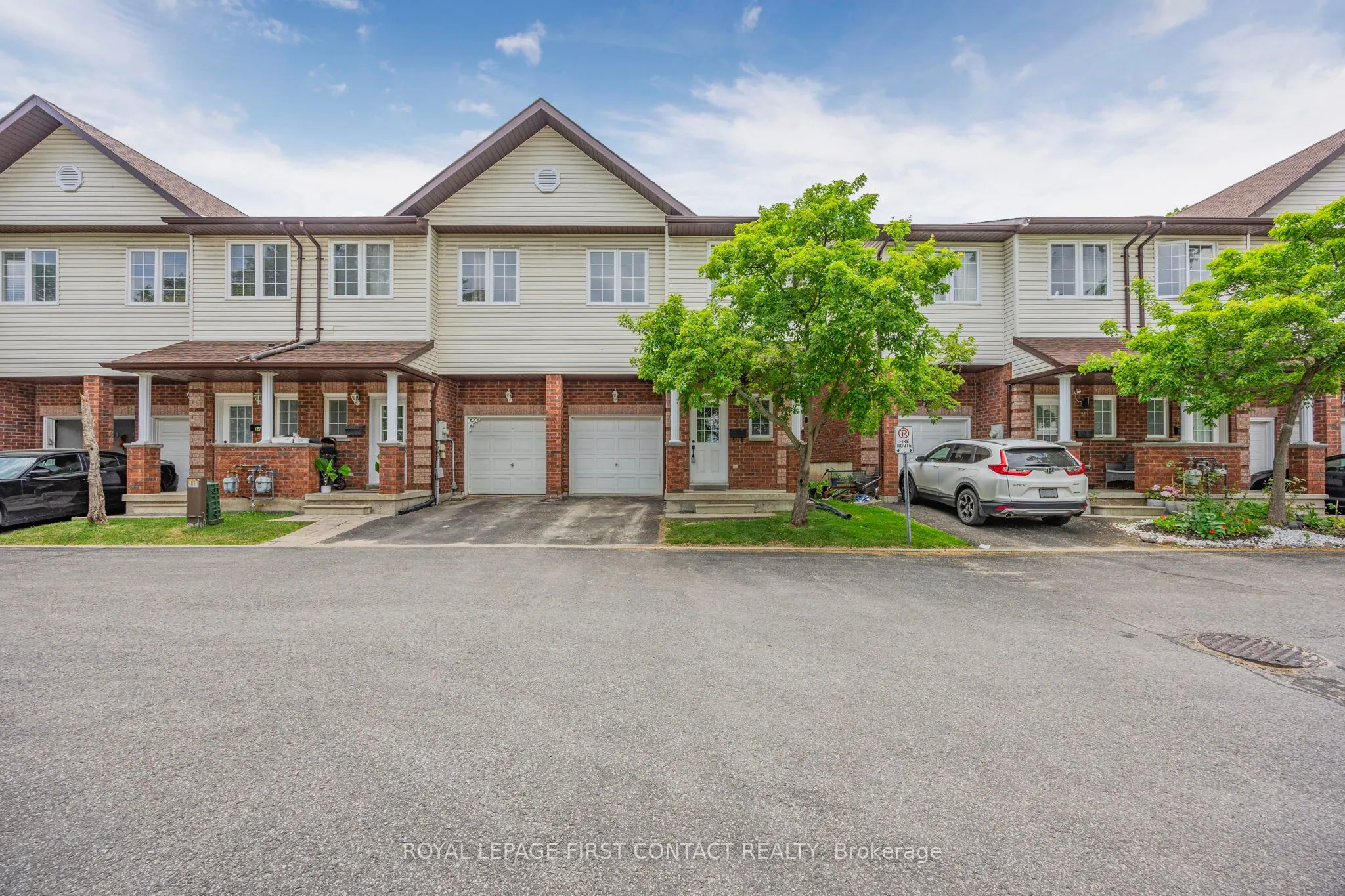 488 Yonge Street, #12
