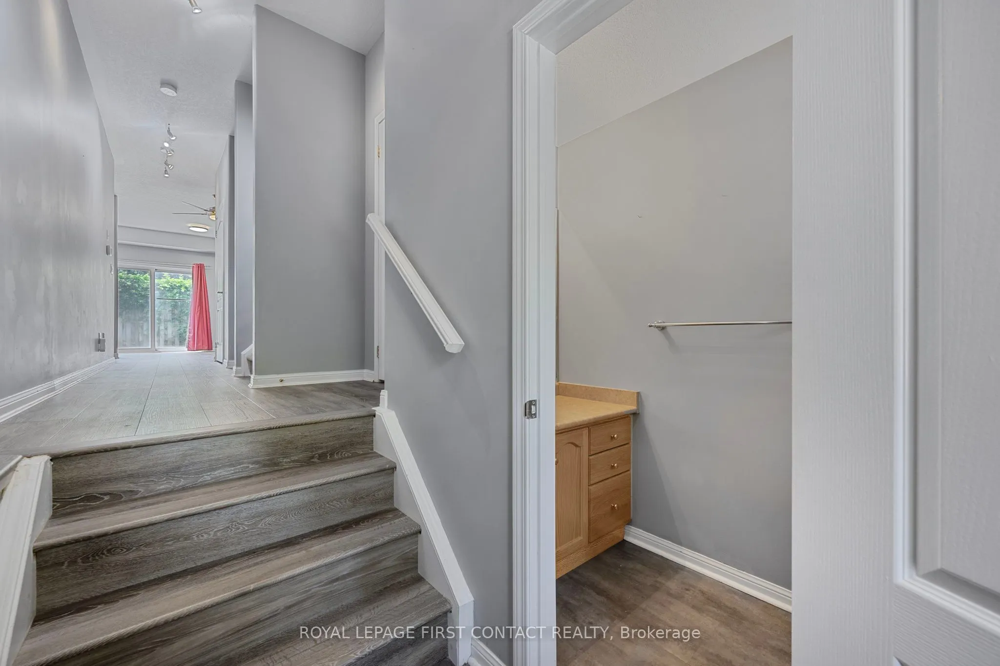 488 Yonge Street, #12