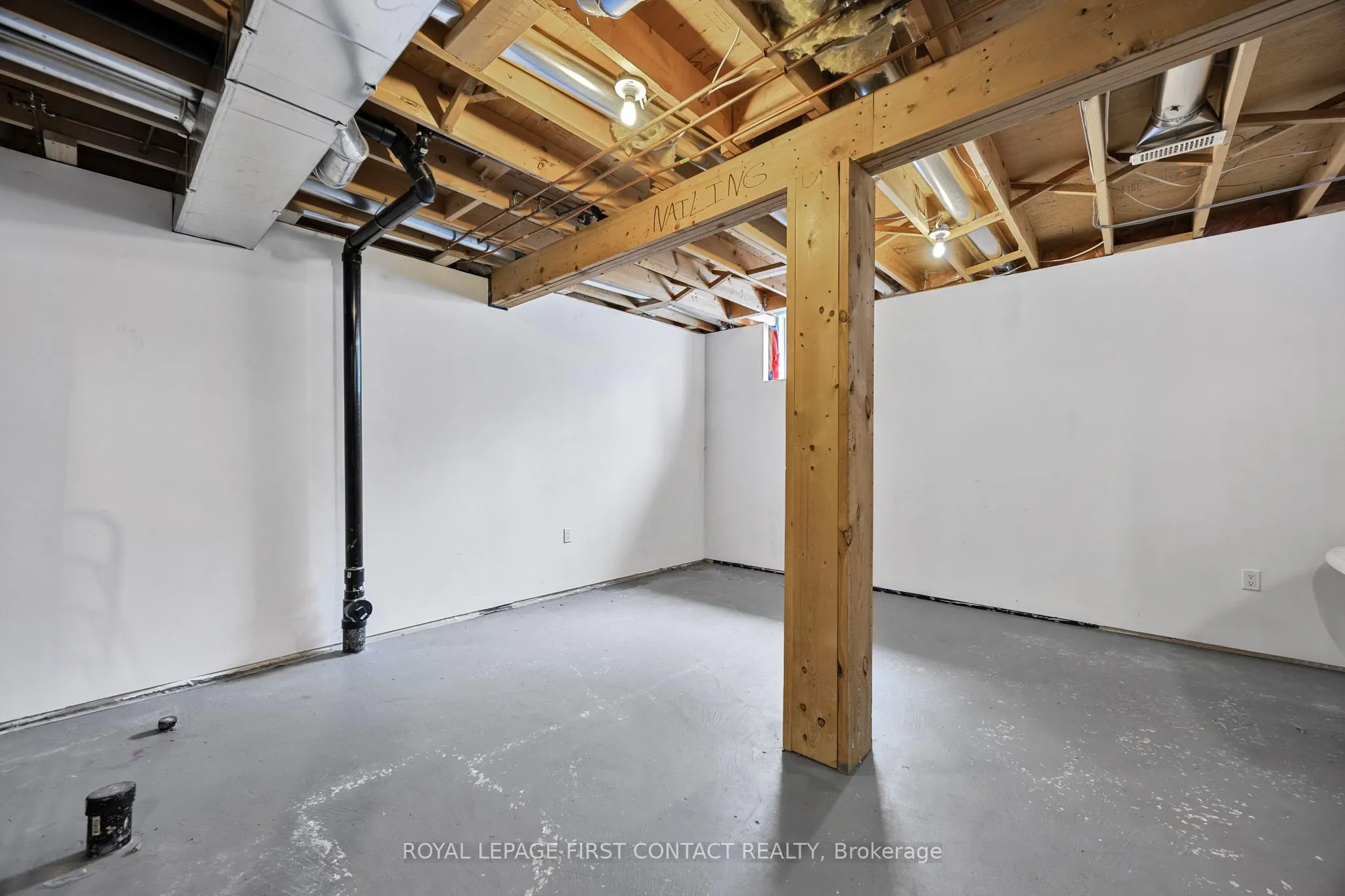 488 Yonge Street, #12