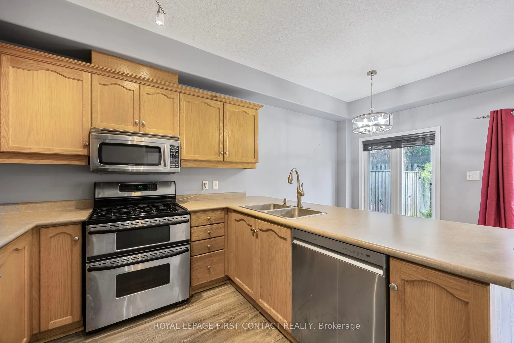 488 Yonge Street, #12