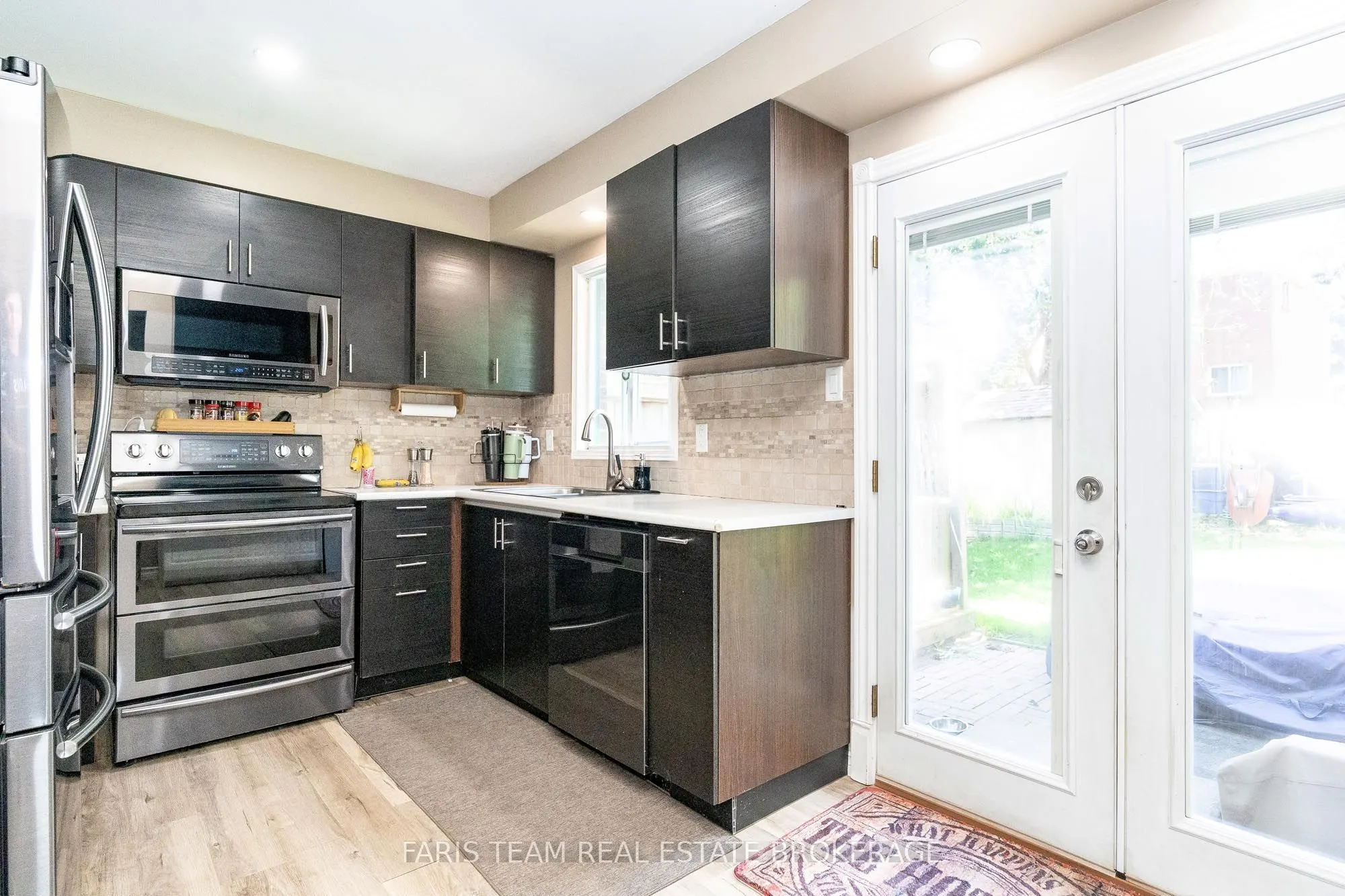 72 Livingstone Street W