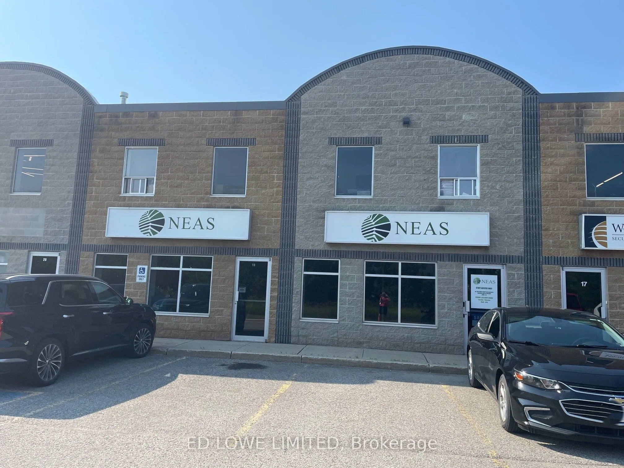647 WELHAM Road, #18/19