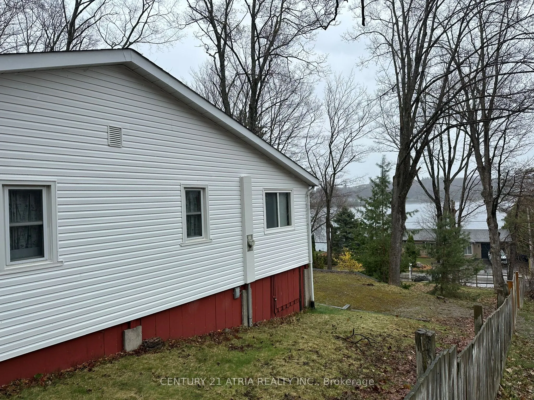 452 Champlain Road