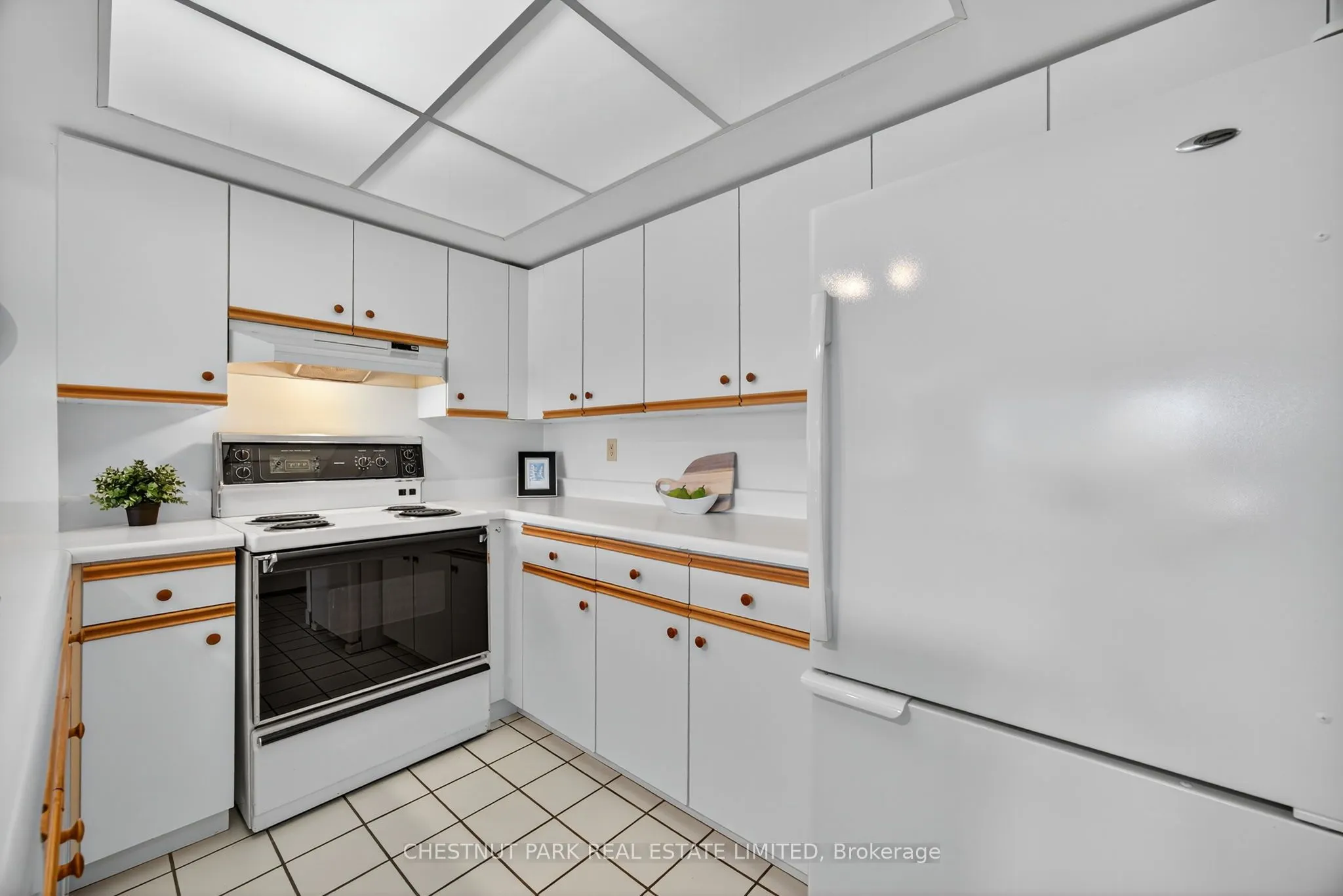172 Eighth Street, #404