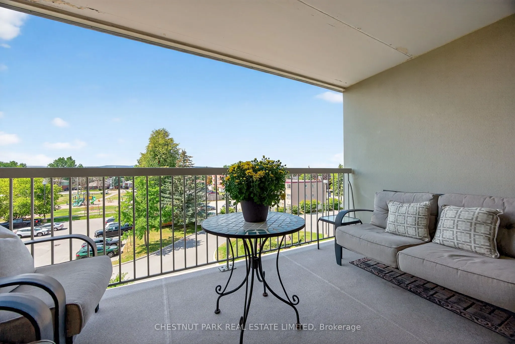 172 Eighth Street, #404