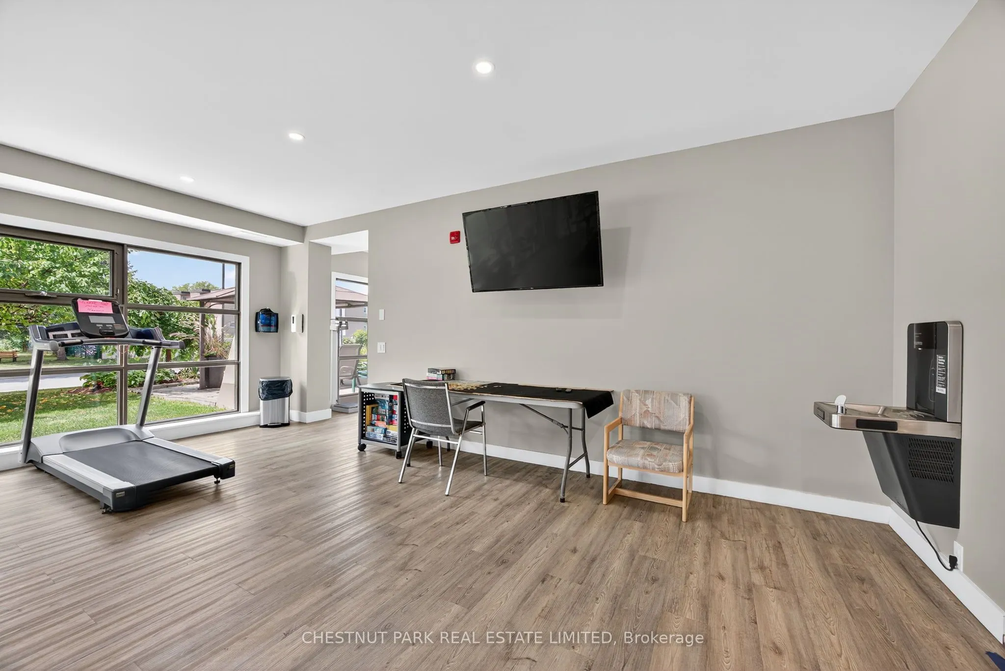 172 Eighth Street, #404