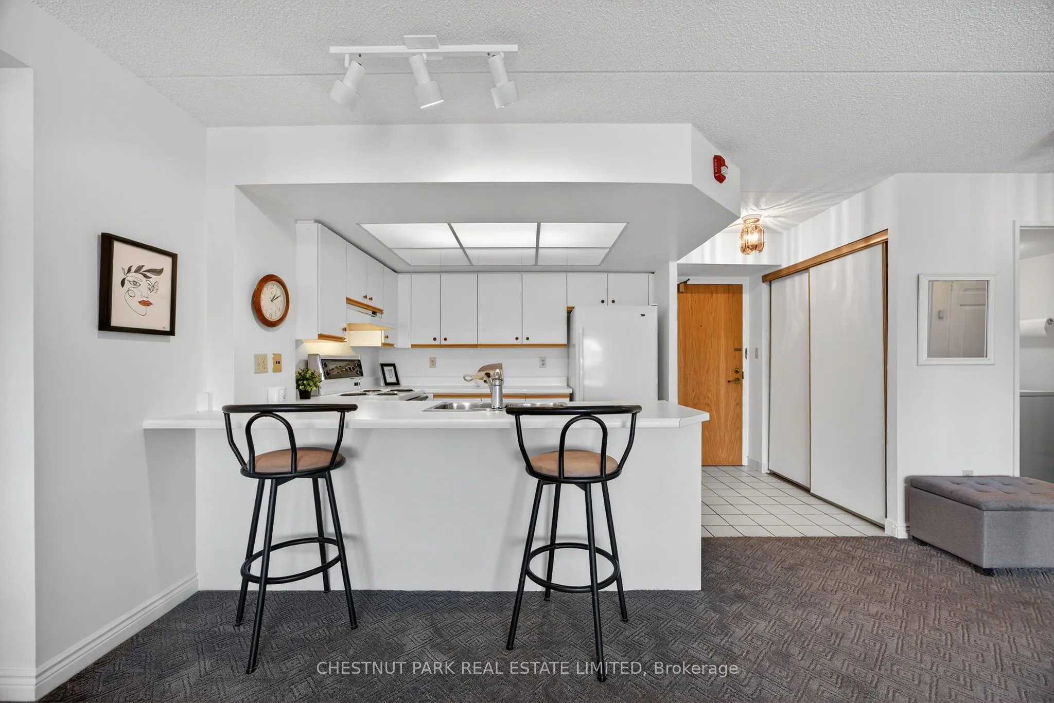 172 Eighth Street, #404