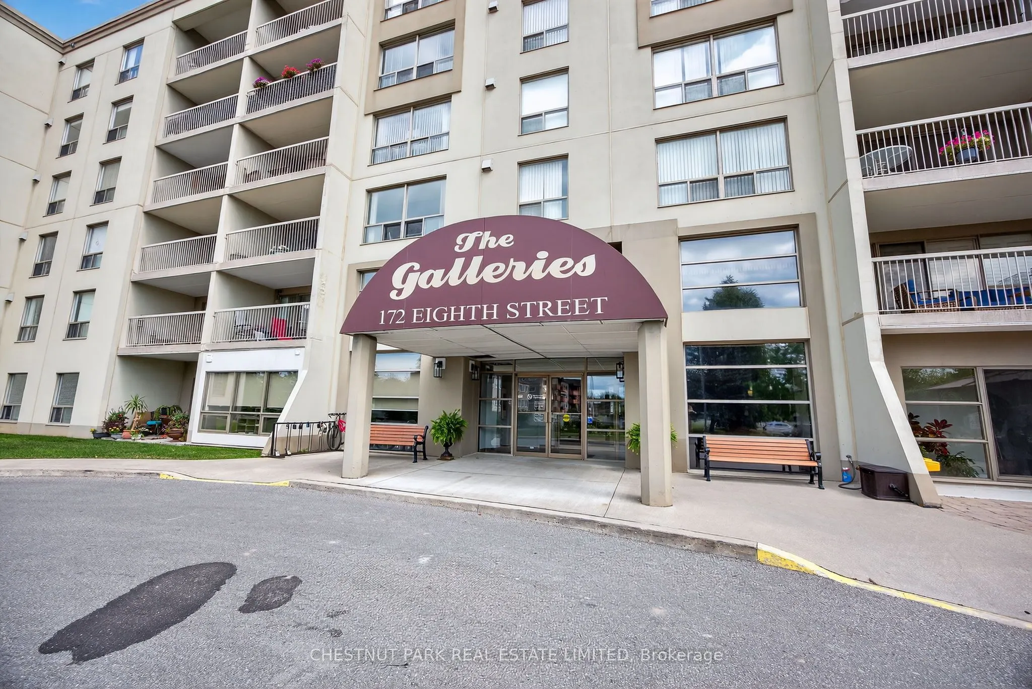 172 Eighth Street, #404