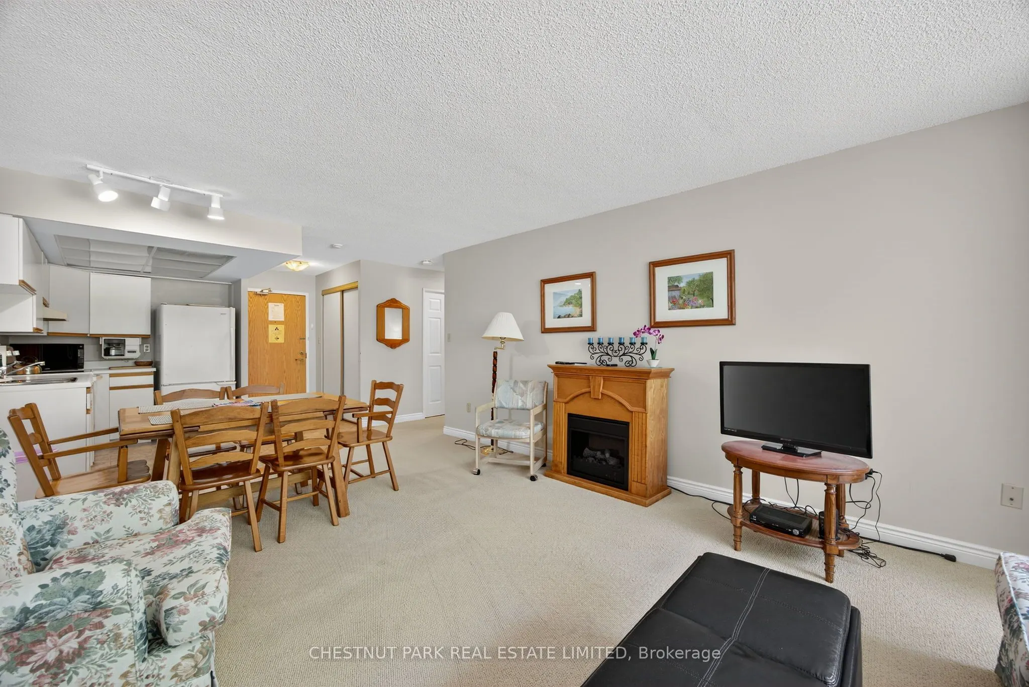 172 Eighth Street, #404