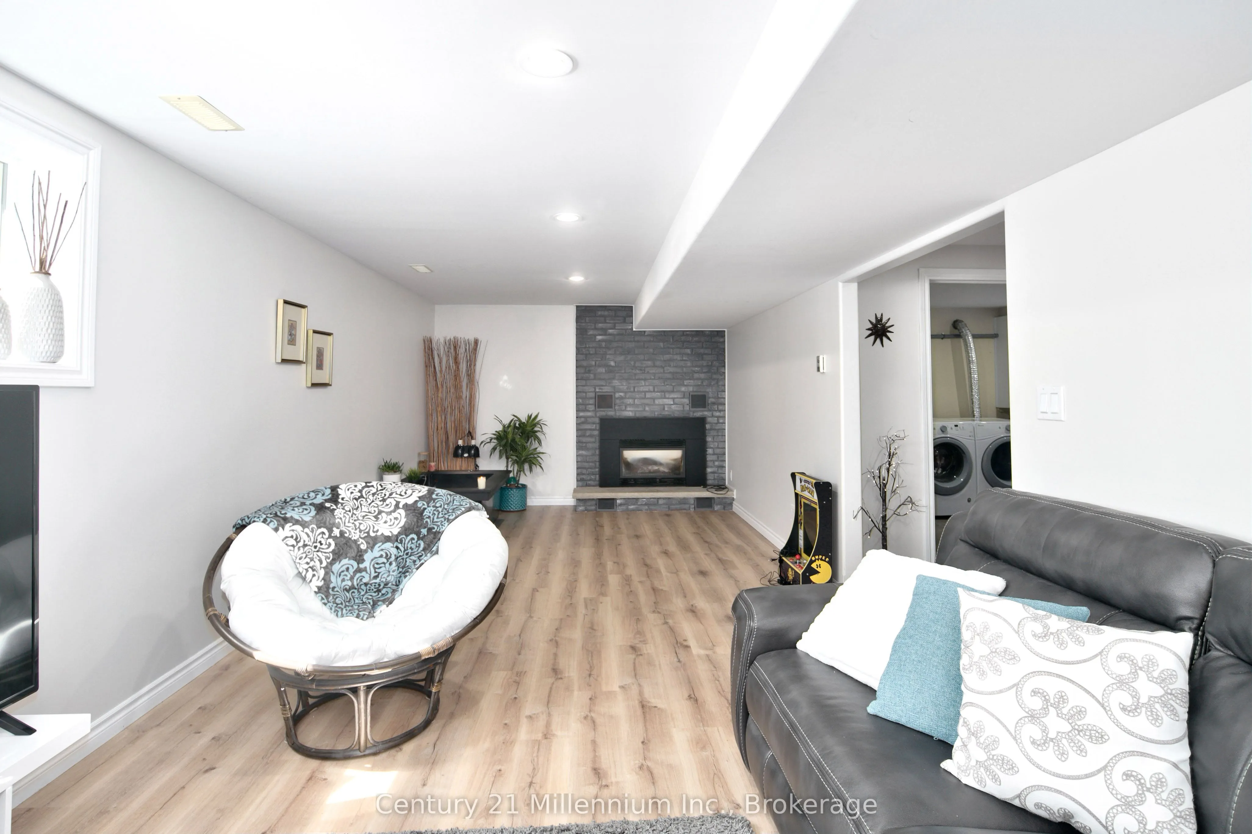 18 Bryan Drive
