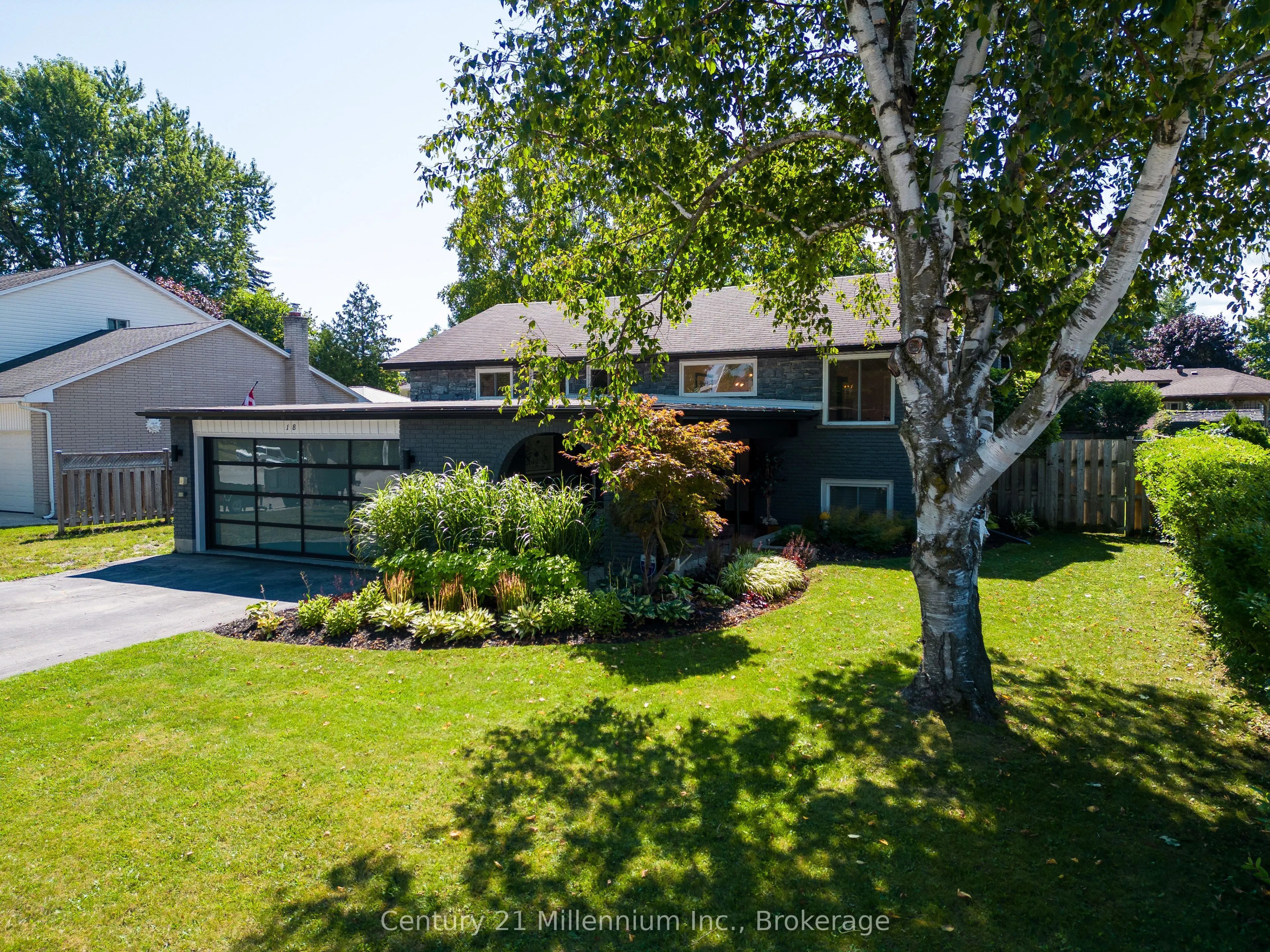 18 Bryan Drive