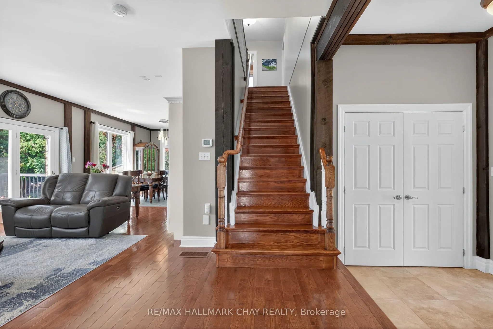 2 Mariposa Crescent