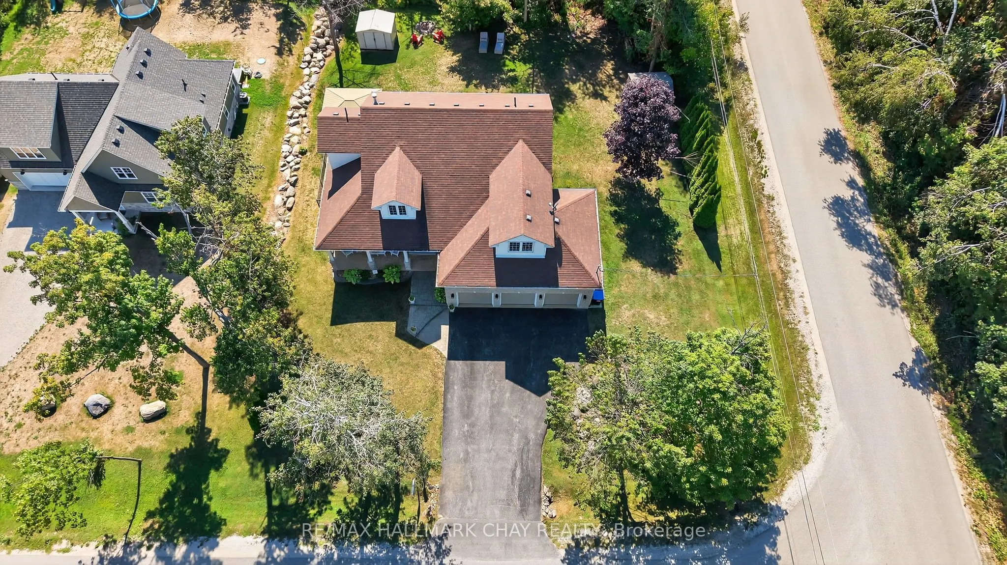 2 Mariposa Crescent
