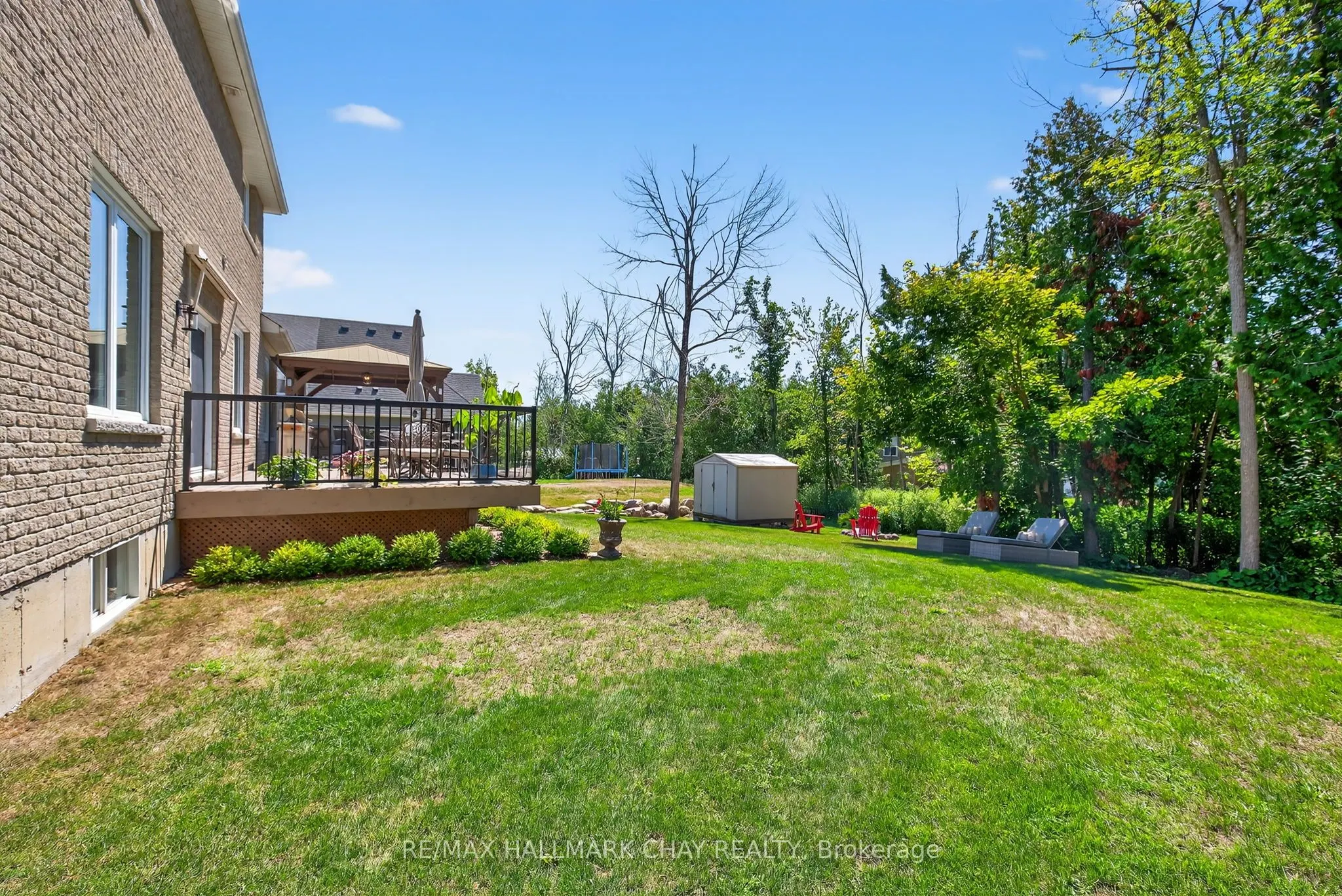 2 Mariposa Crescent