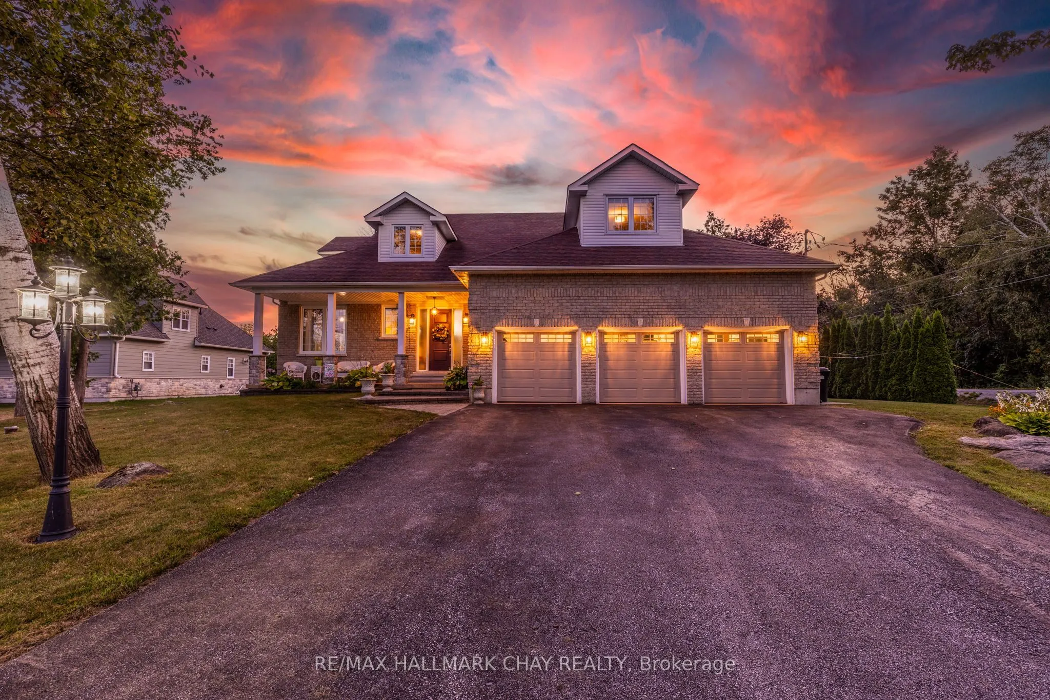 2 Mariposa Crescent