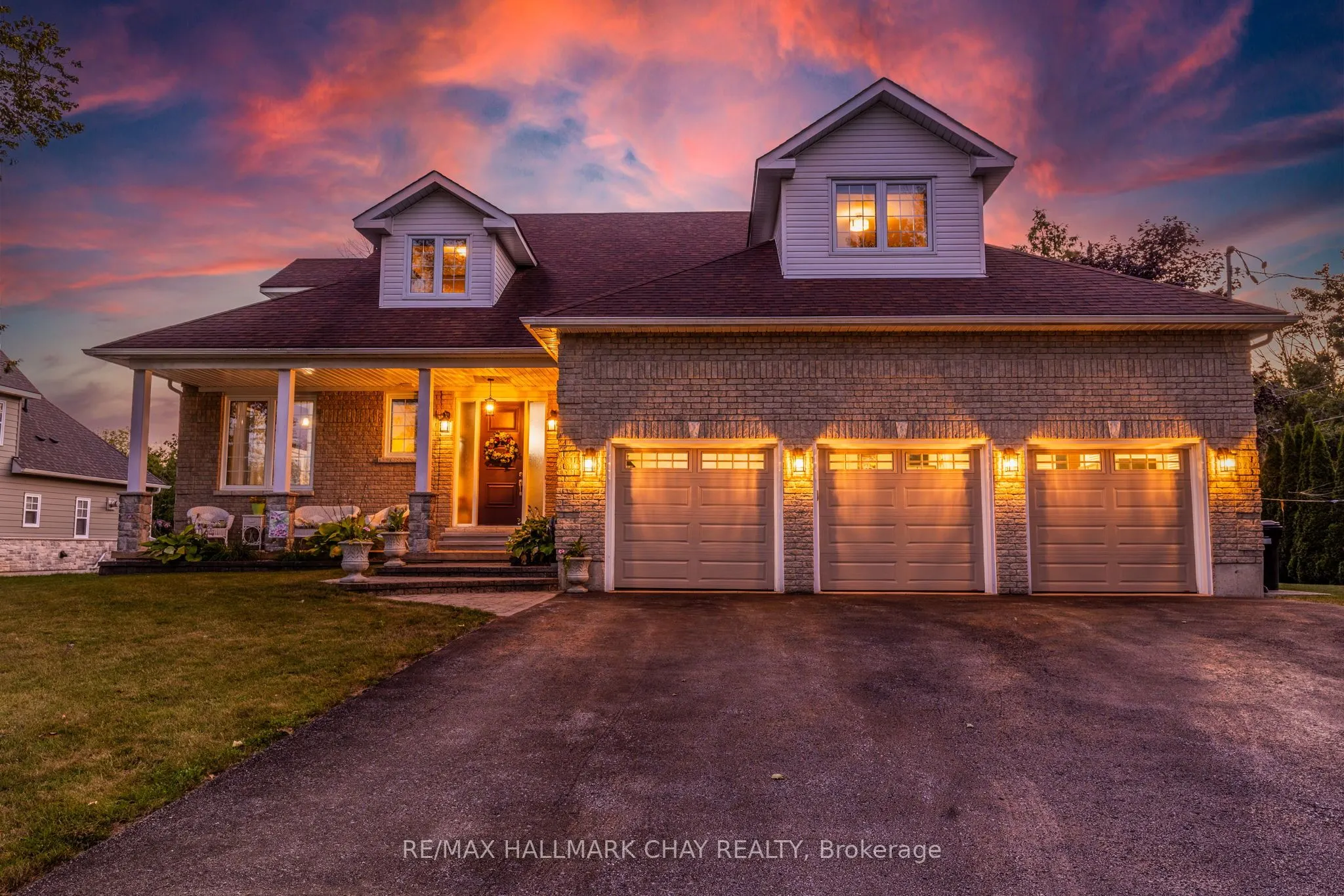 2 Mariposa Crescent