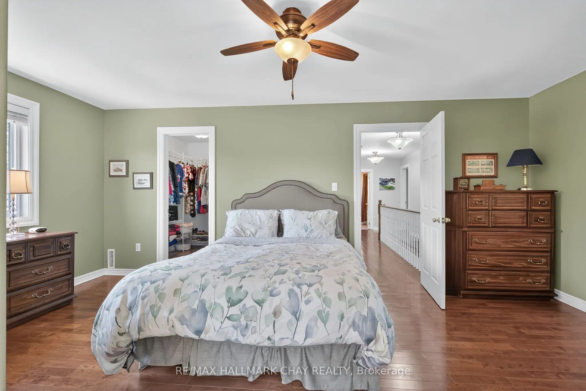 2 Mariposa Crescent