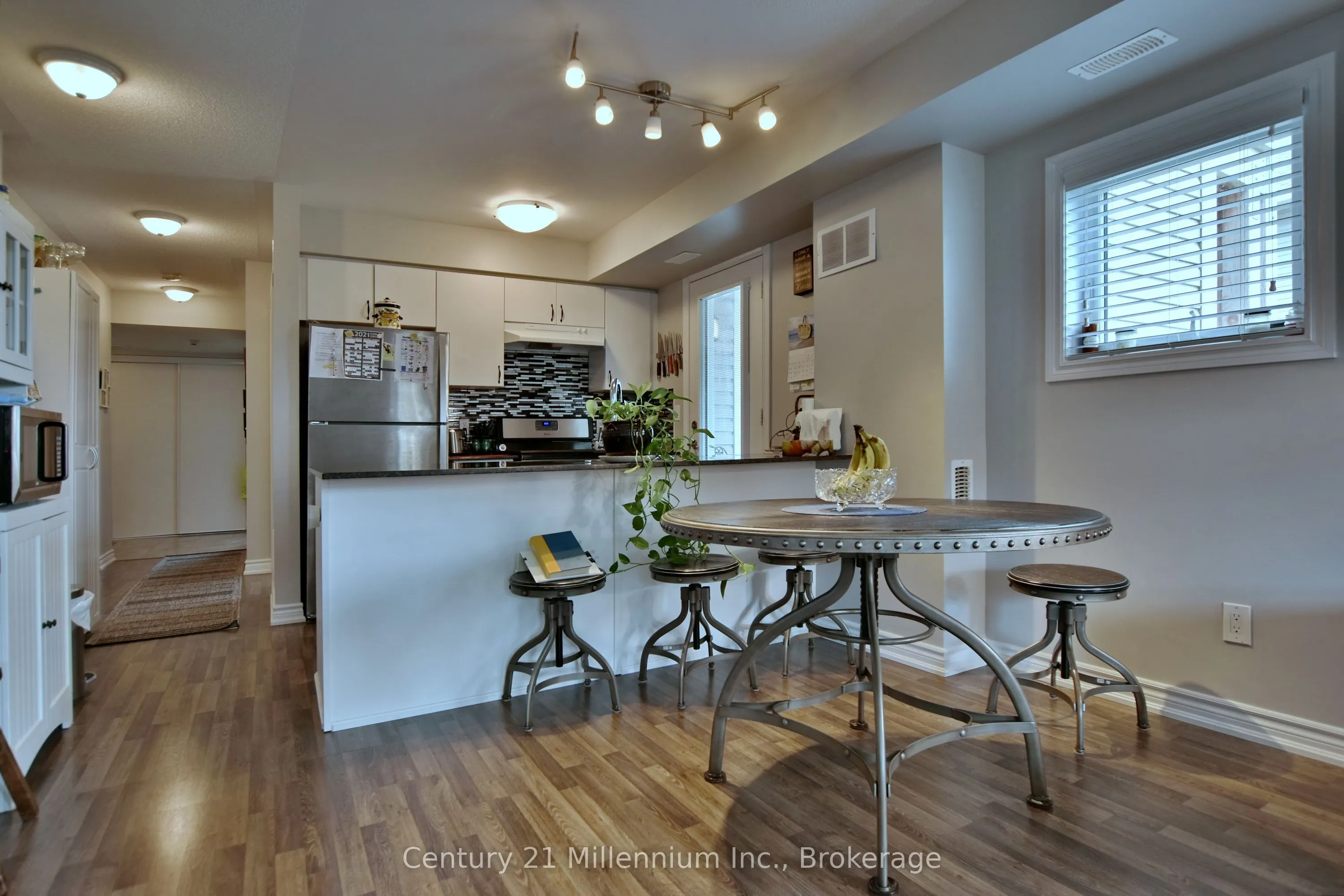 5 Anchorage Crescent, #201