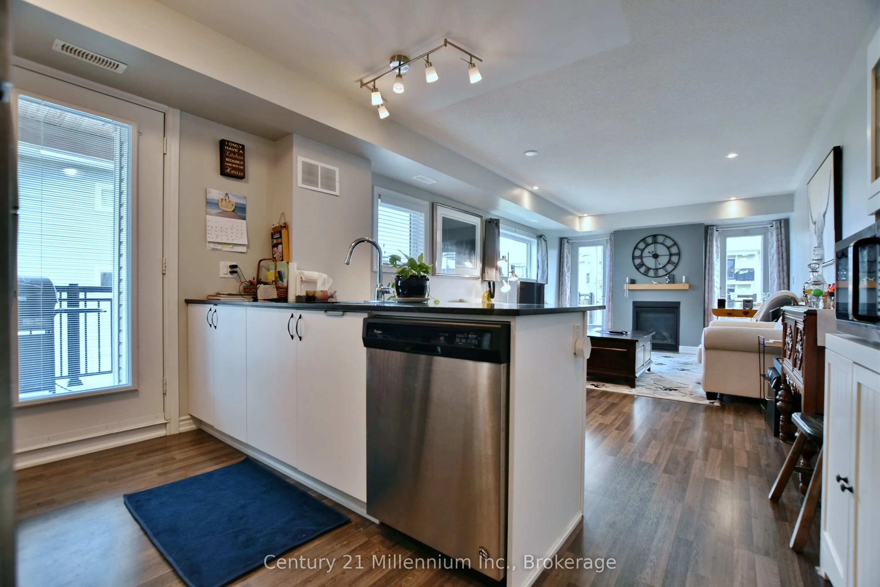 5 Anchorage Crescent, #201