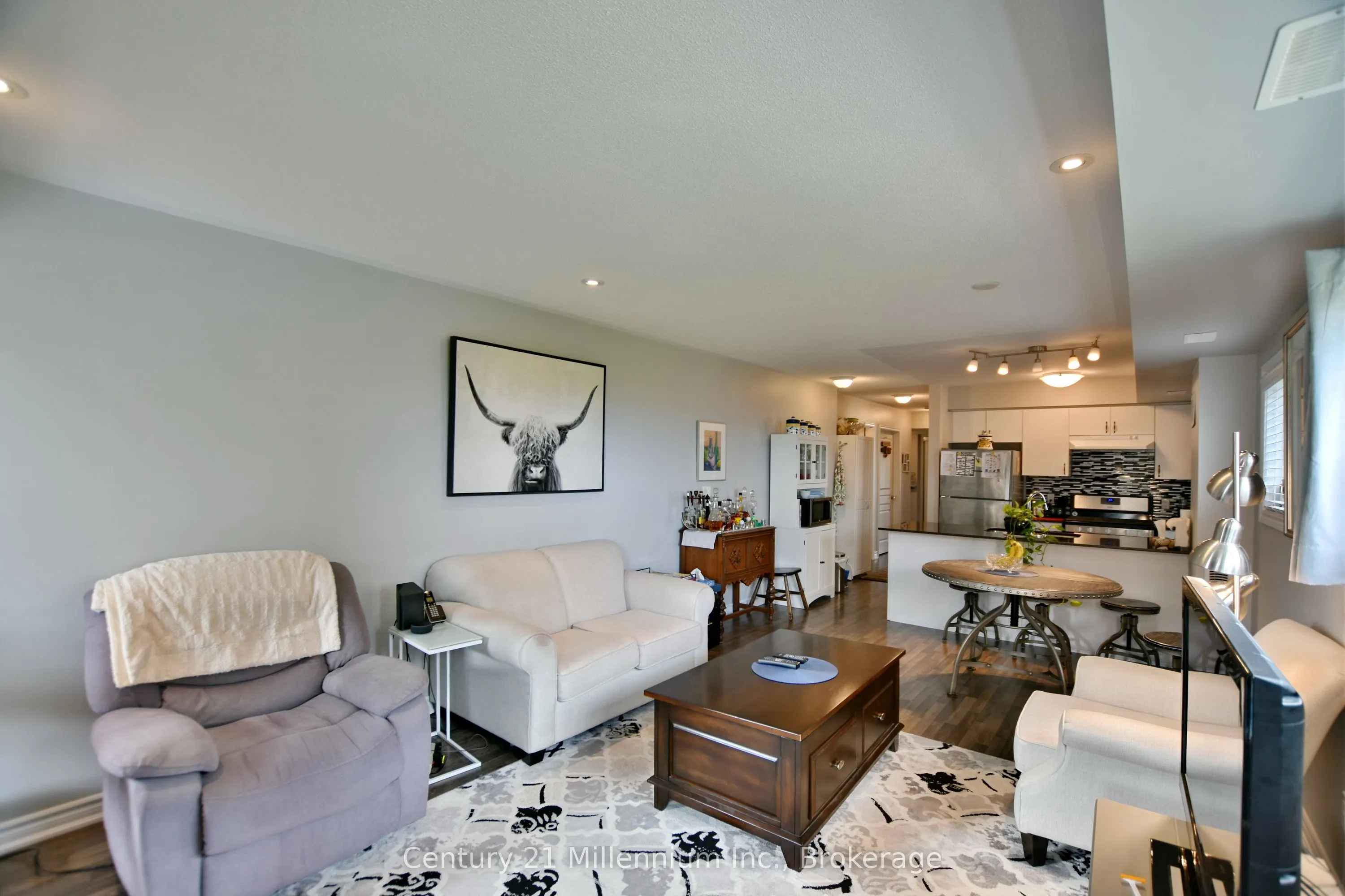 5 Anchorage Crescent, #201