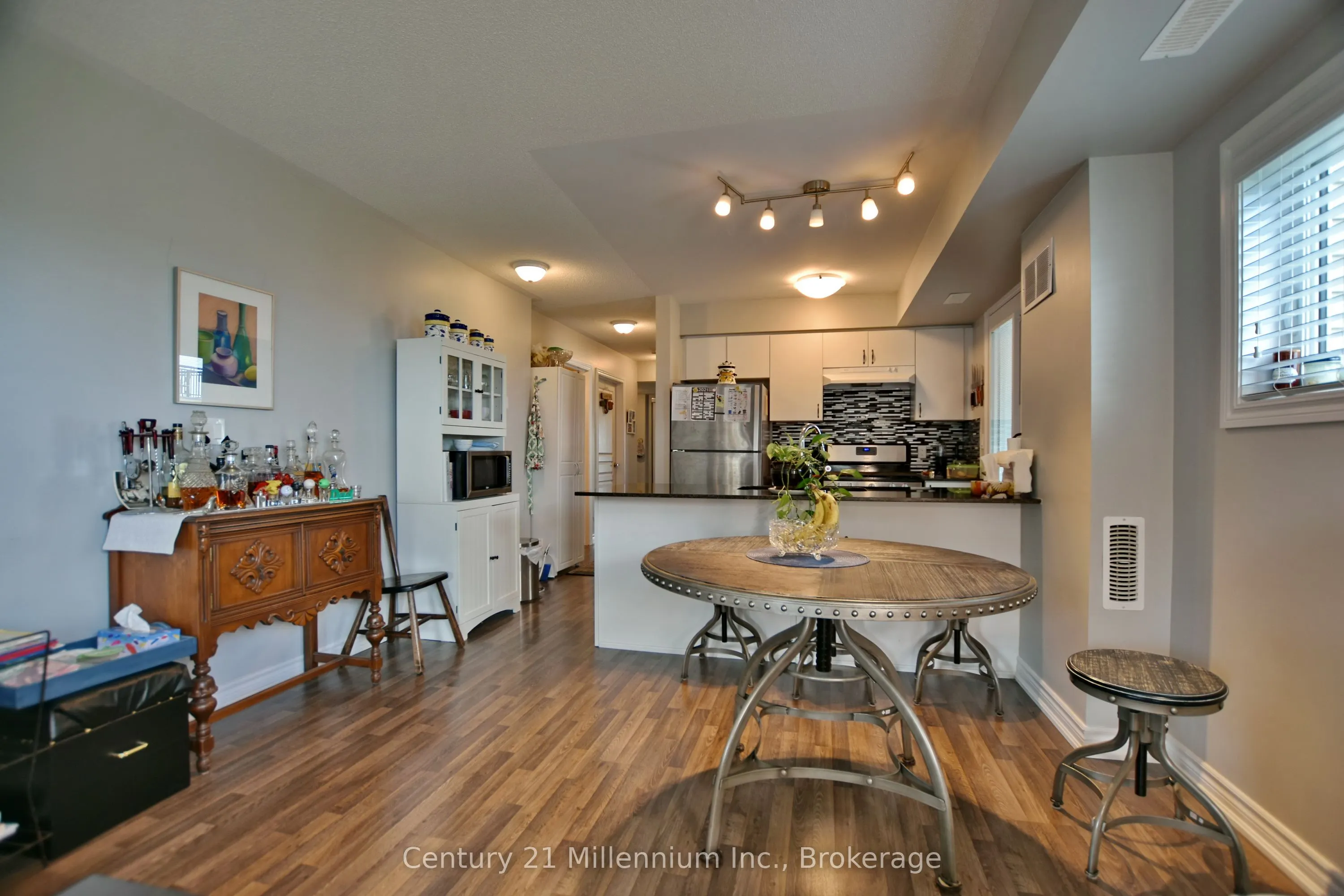 5 Anchorage Crescent, #201