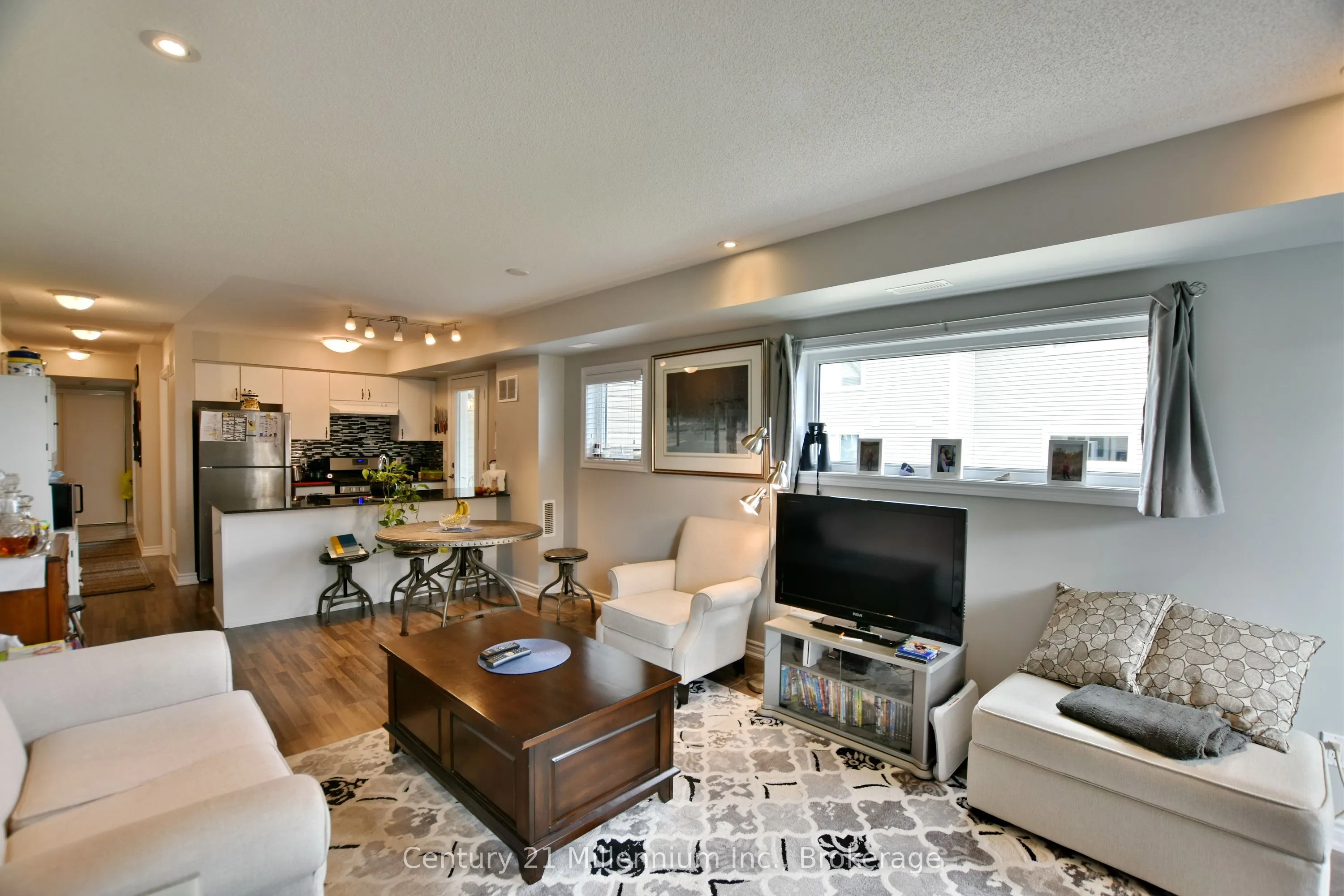 5 Anchorage Crescent, #201
