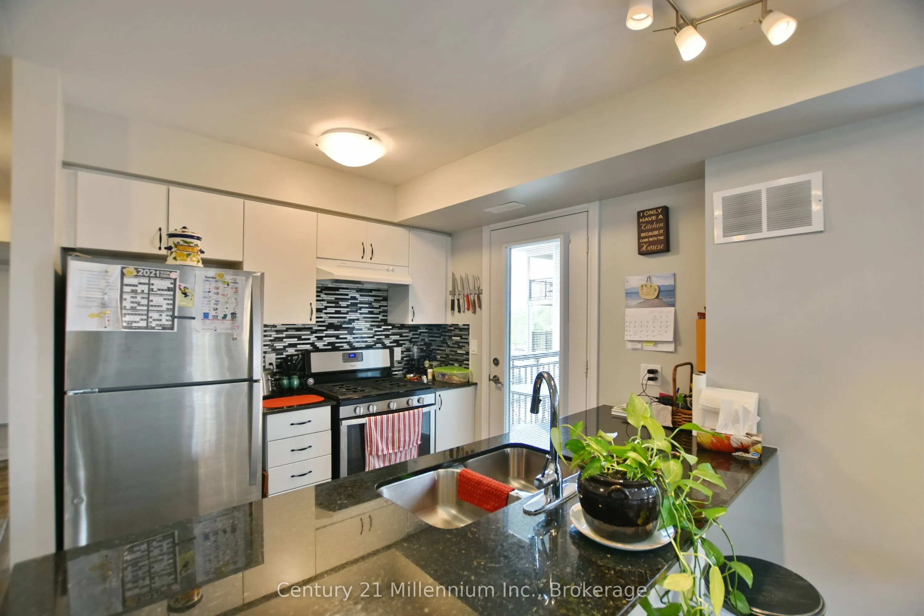 5 Anchorage Crescent, #201