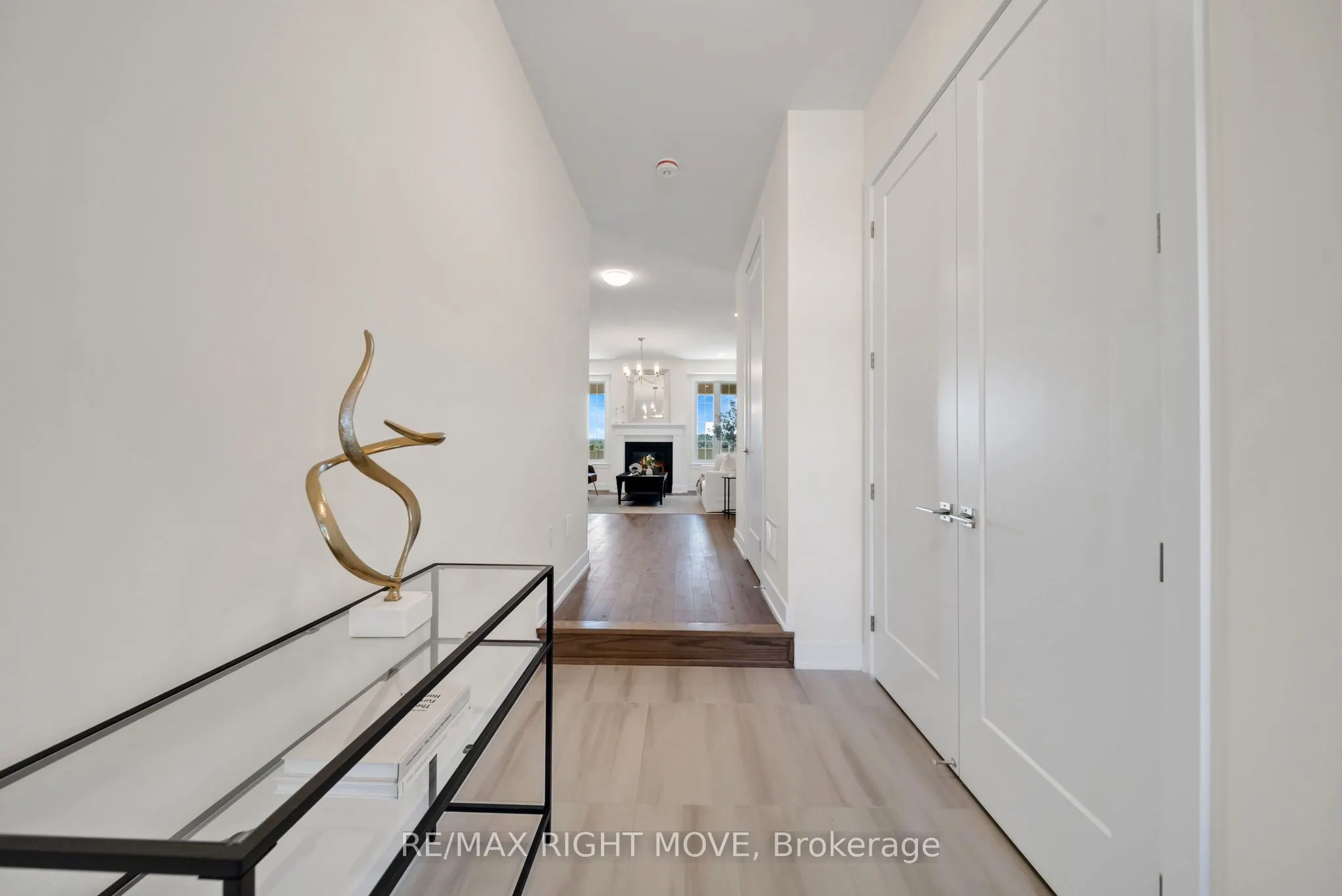 3194 Orion Boulevard