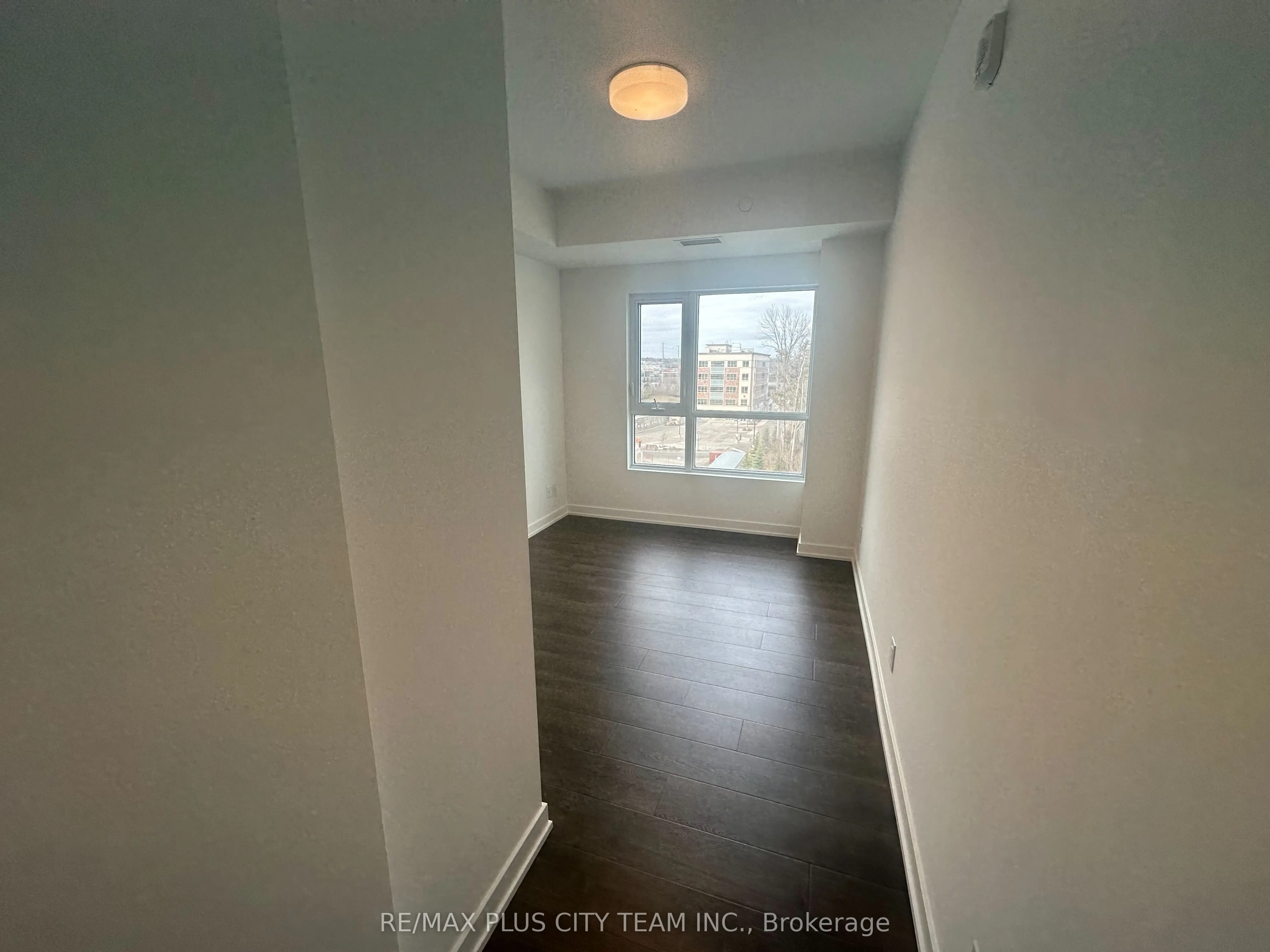 56 Lakeside Terrace, #405