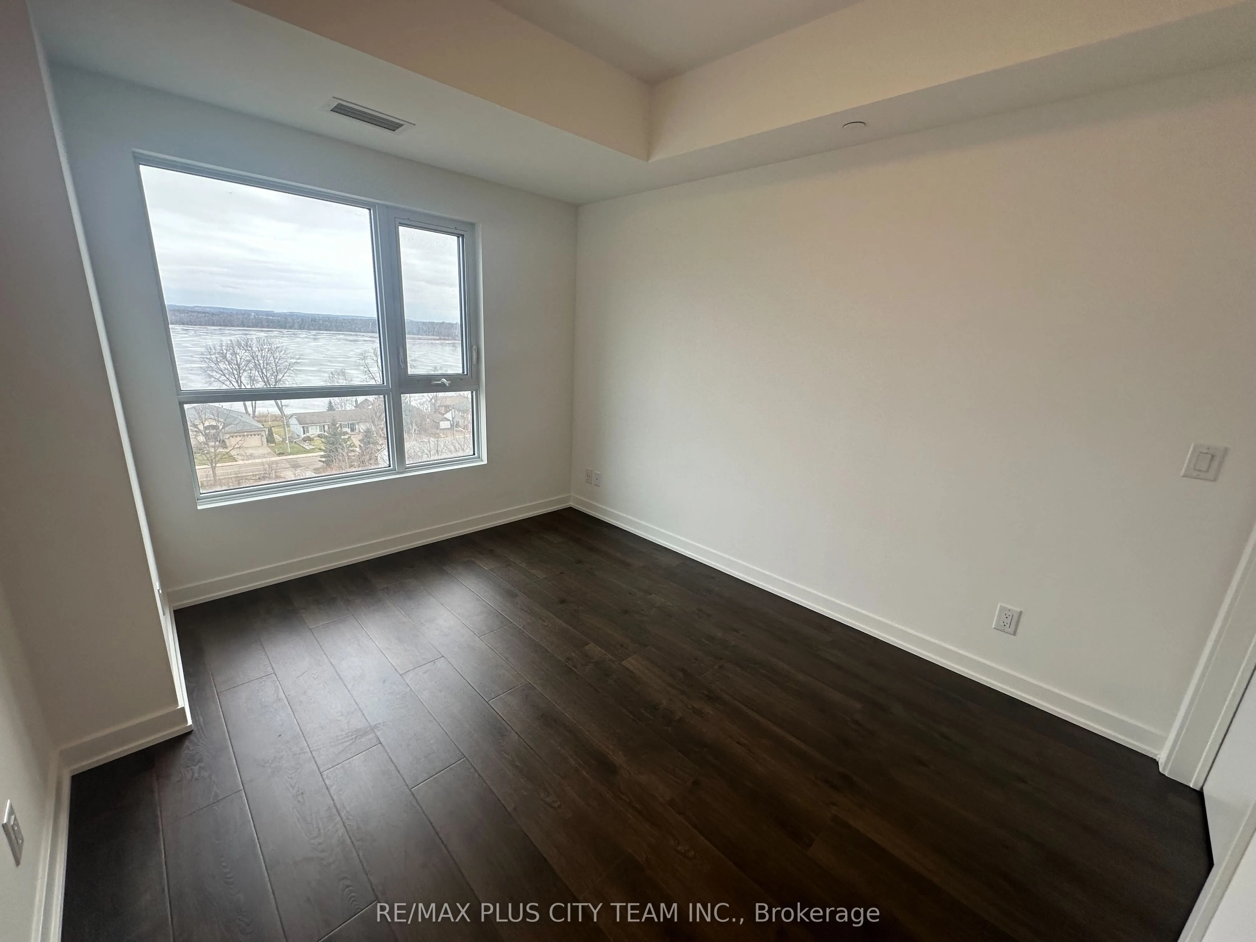 56 Lakeside Terrace, #405