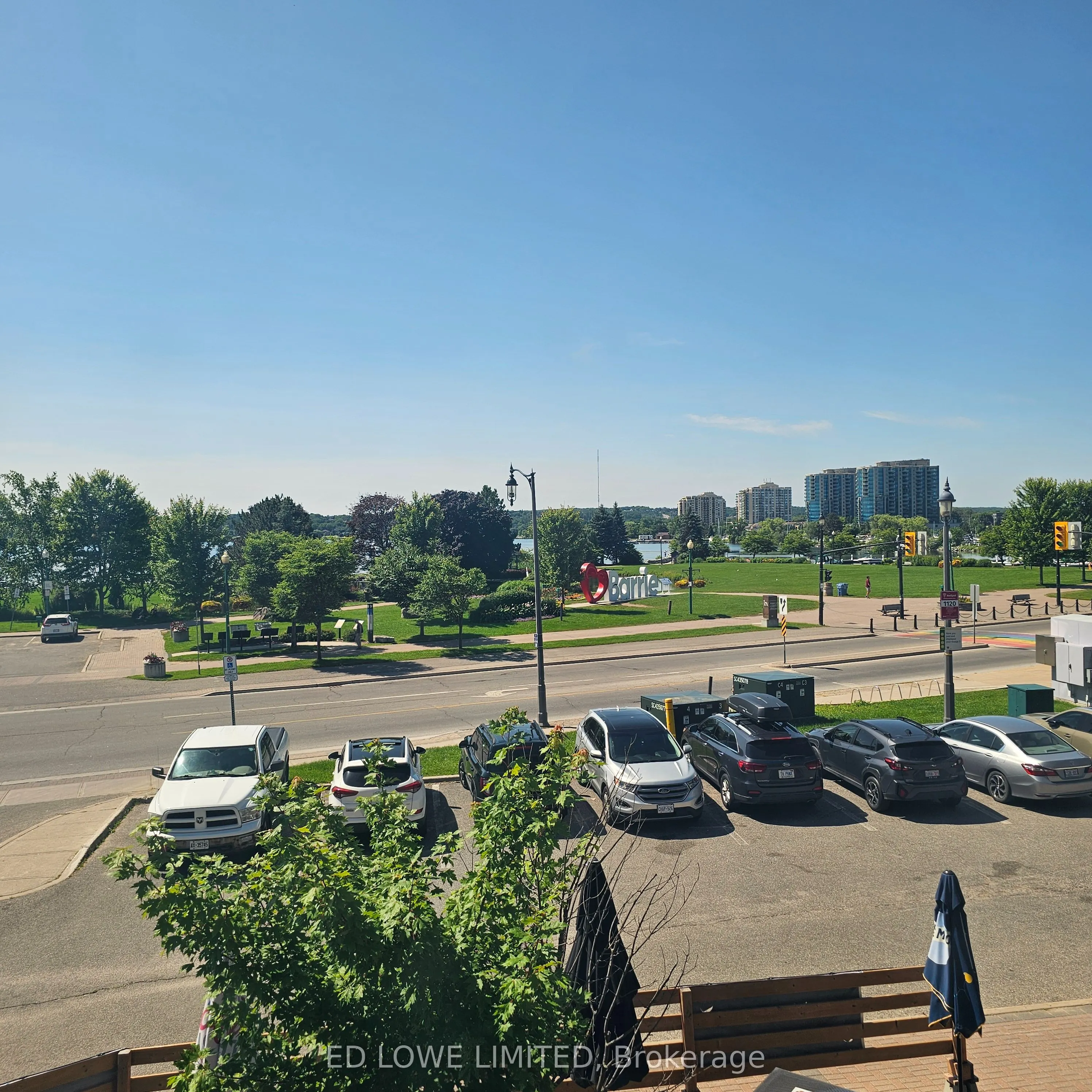 89 Dunlop Street E, #202