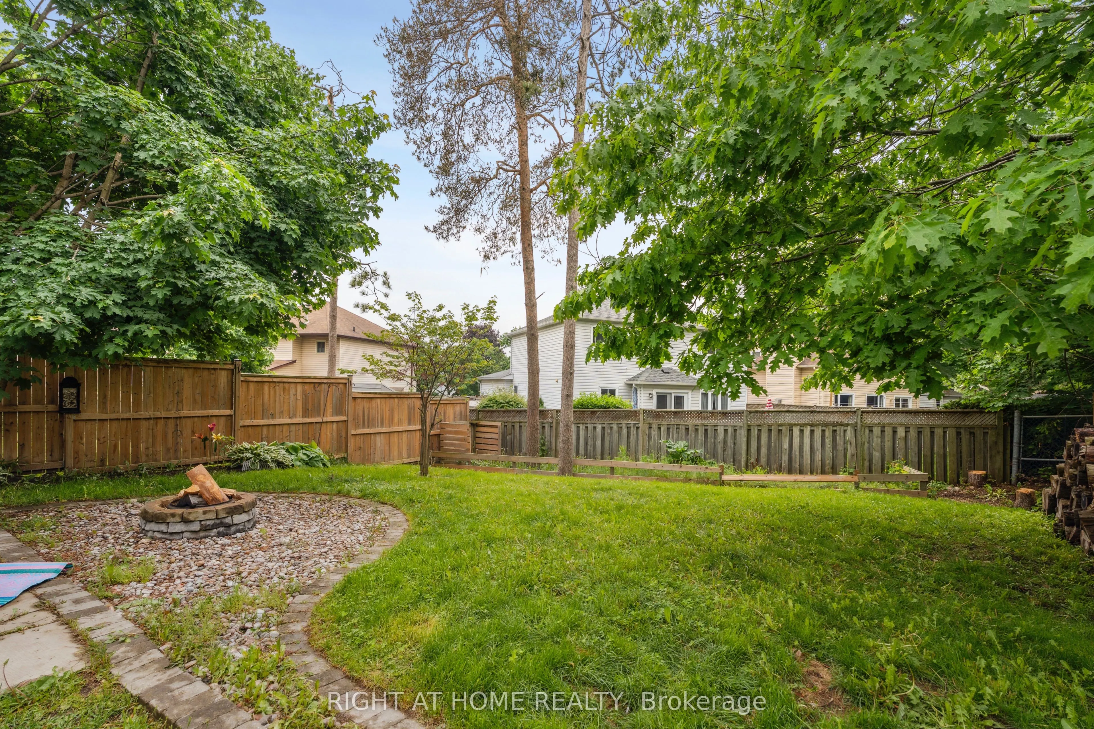 54 Shakespeare Crescent