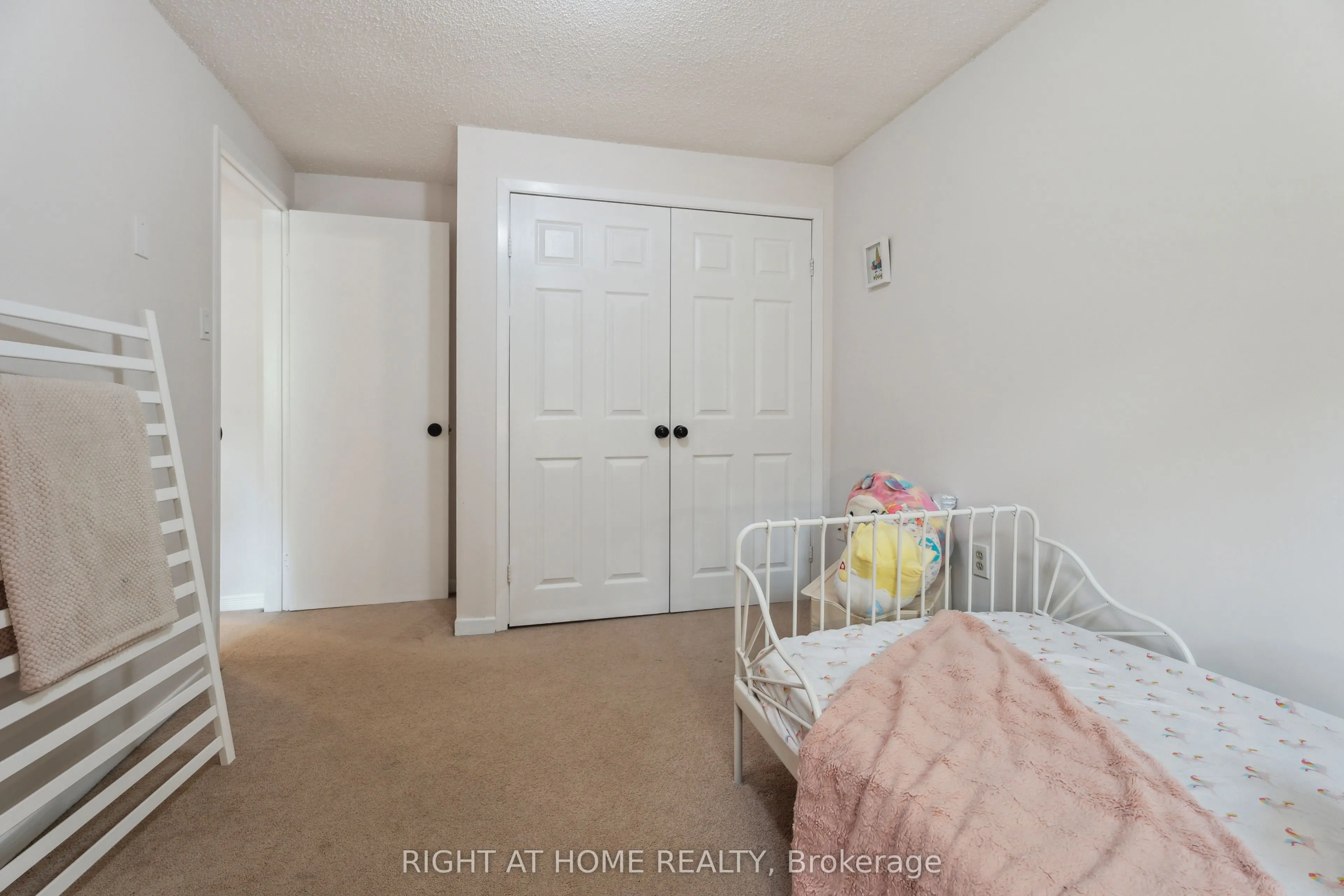 54 Shakespeare Crescent