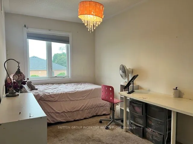 3 Bedford Estates Crescent