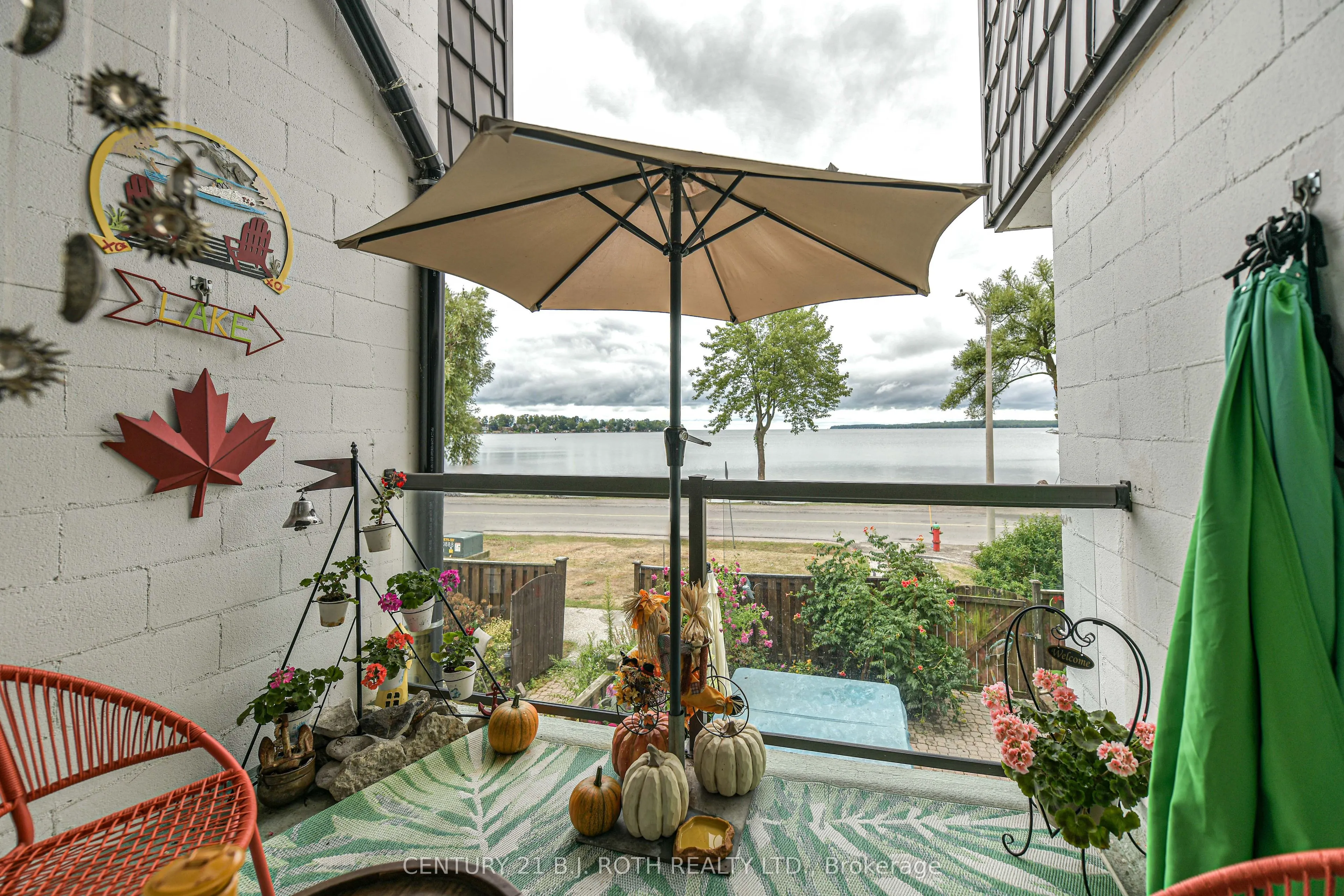 40 VICTORIA Crescent, #15