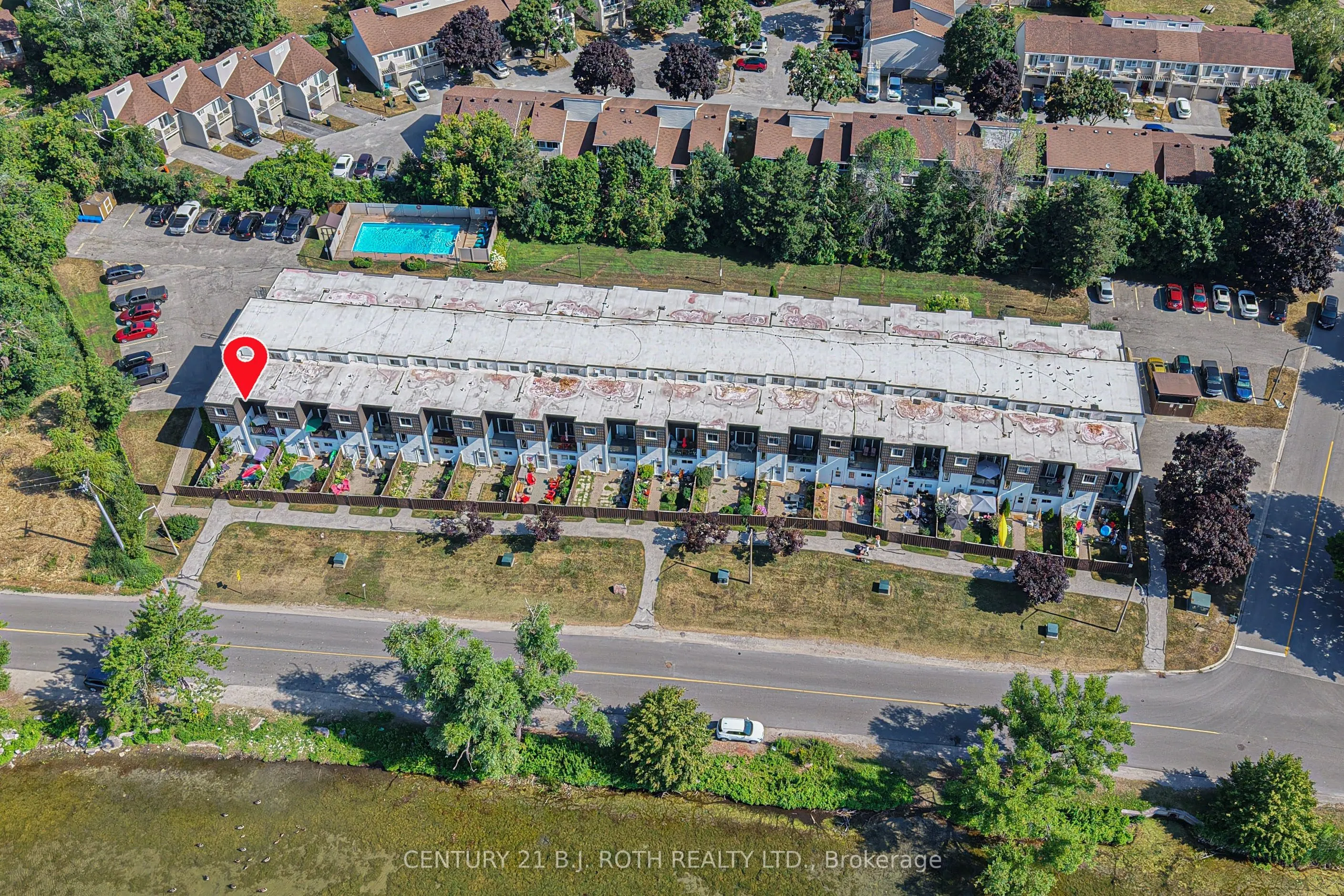 40 VICTORIA Crescent, #15