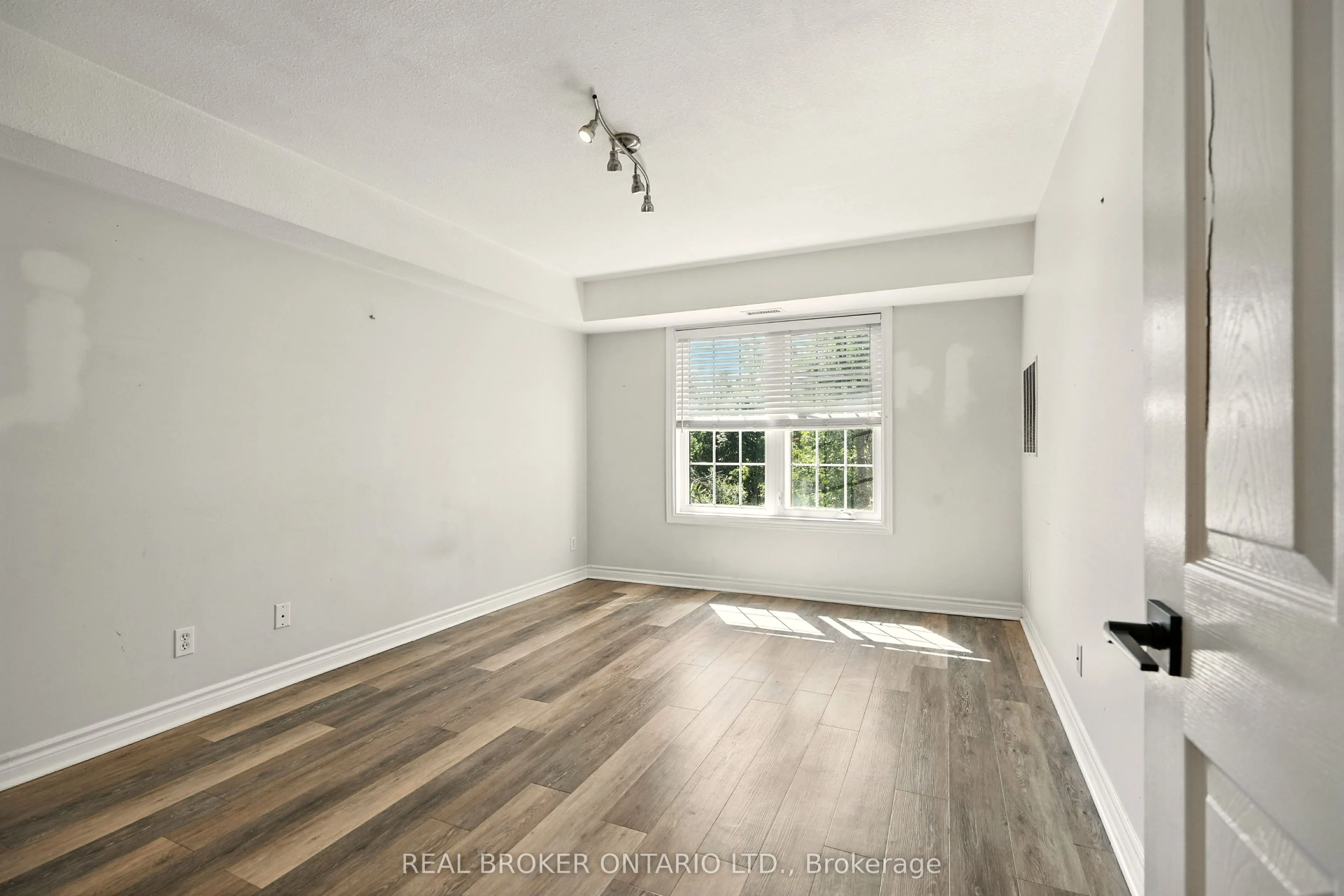 49 Jacobs Terrace, #303