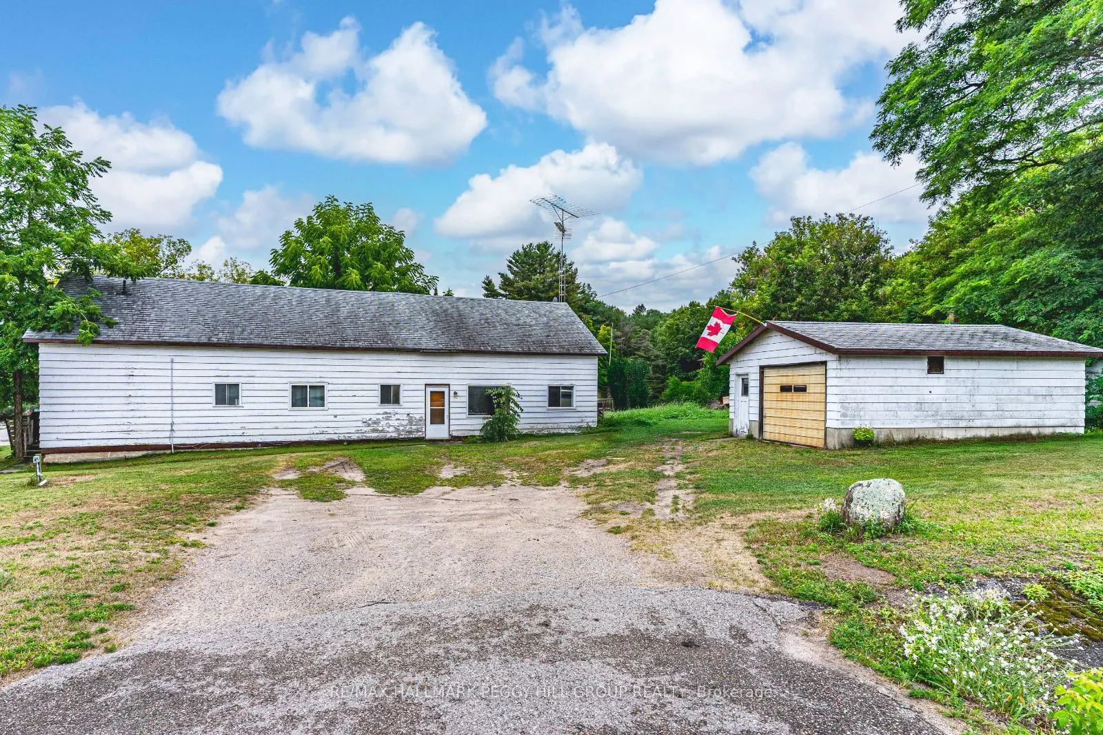 332 Champlain Road