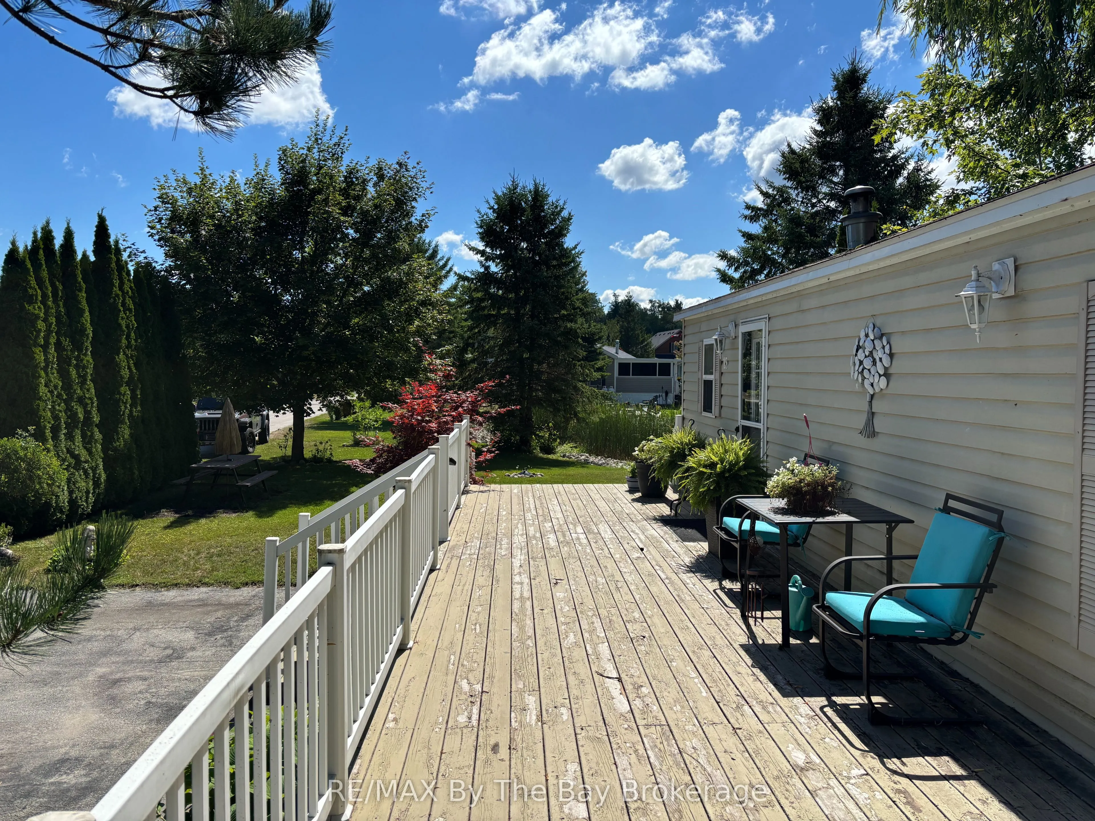 15 Huron Circle
