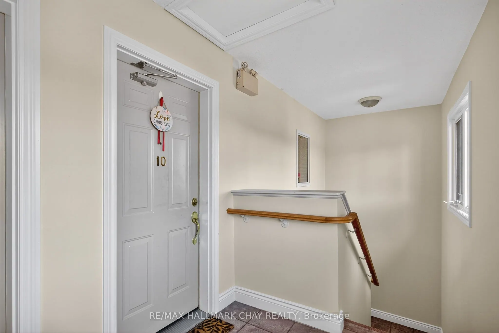 222 Steel Street, #10