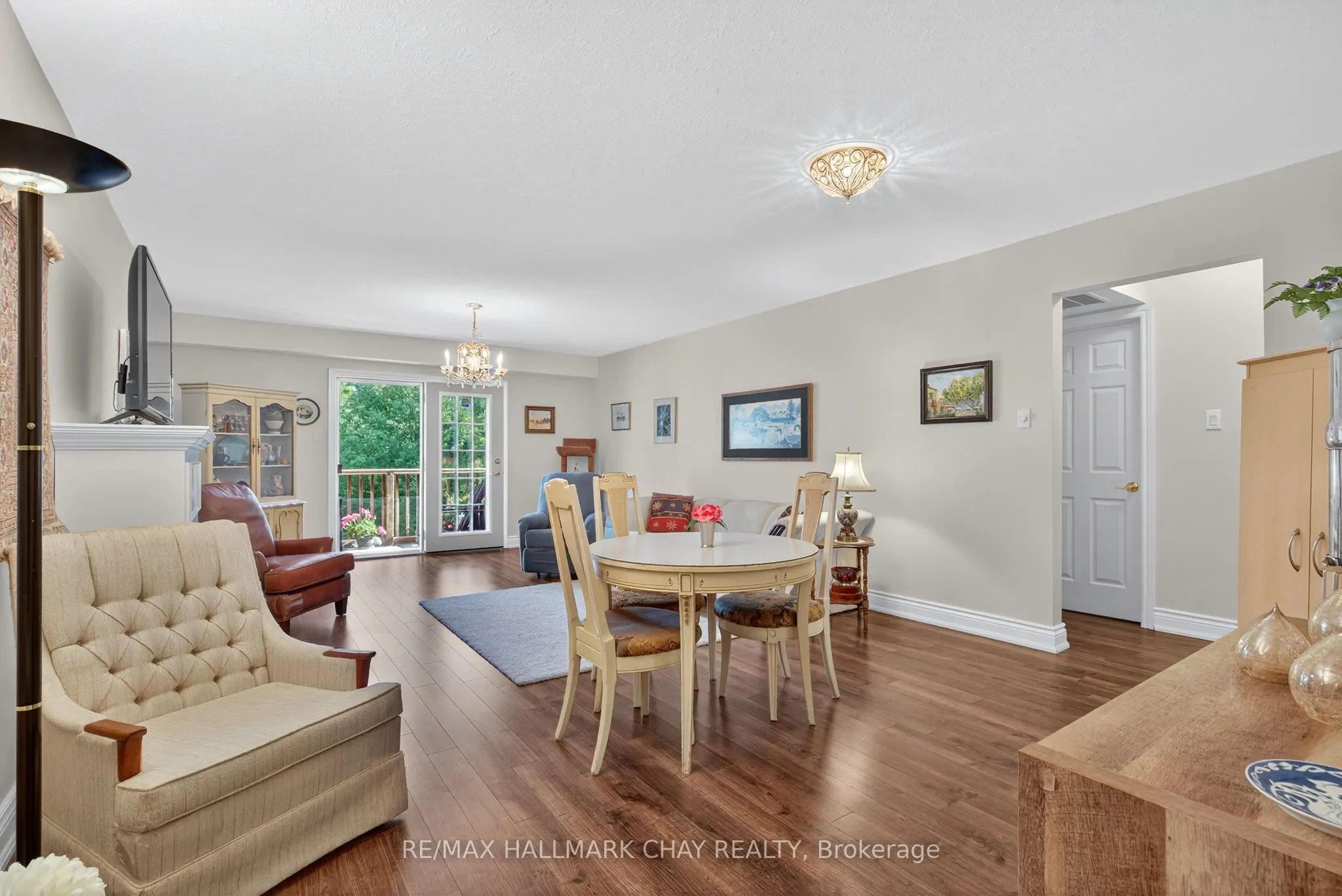 222 Steel Street, #10