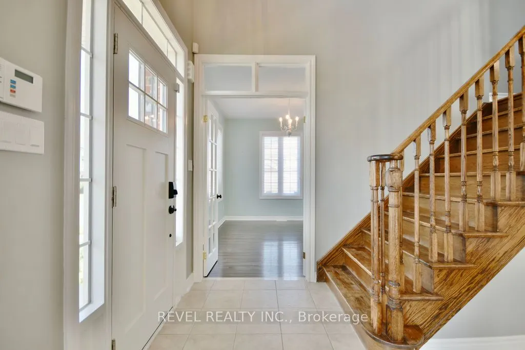 166 SUCCESSION Crescent