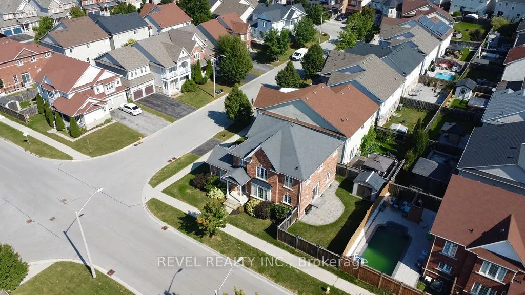 166 SUCCESSION Crescent