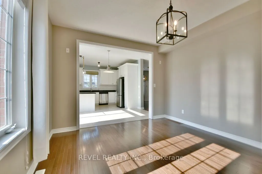166 SUCCESSION Crescent