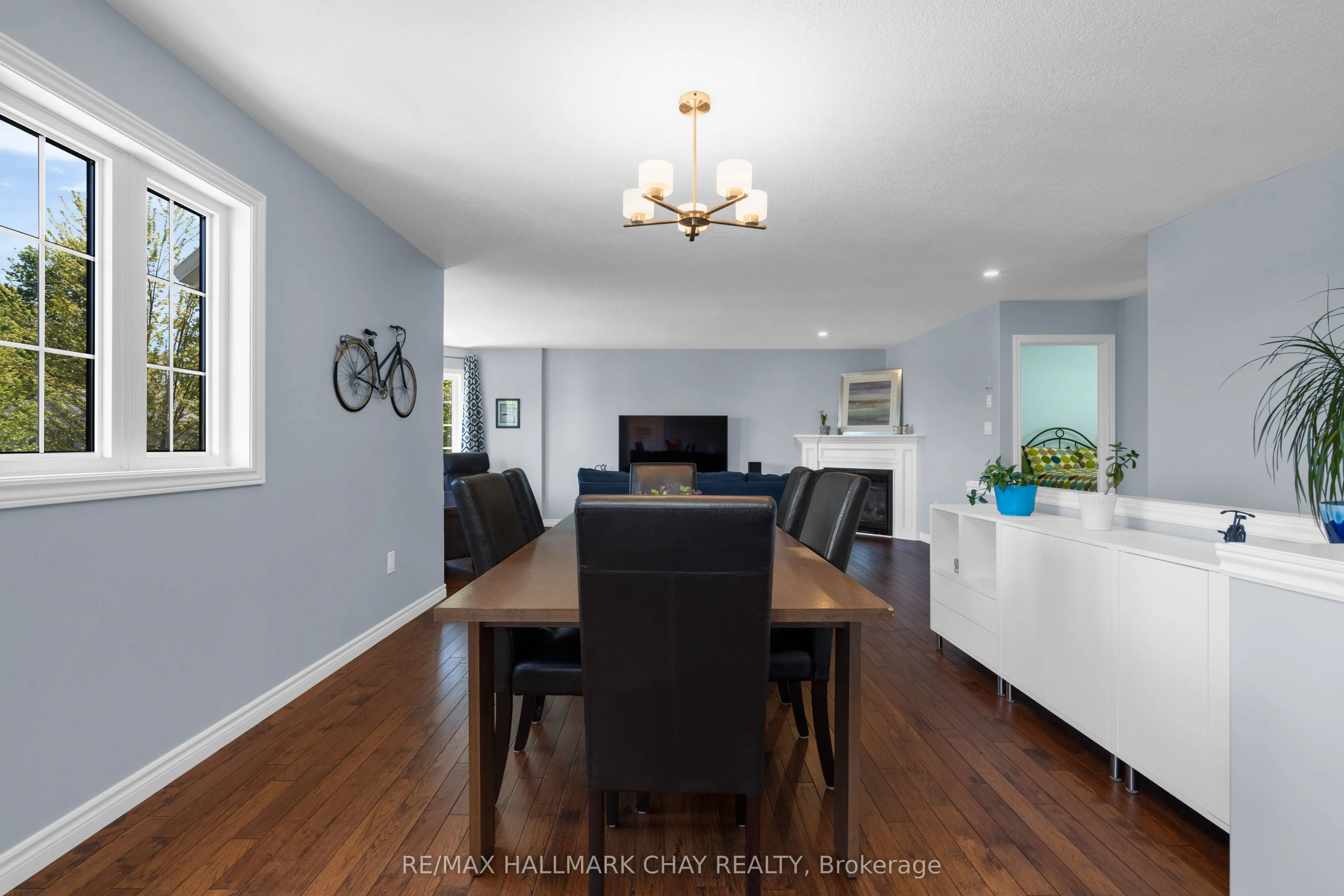 8 Ash Court