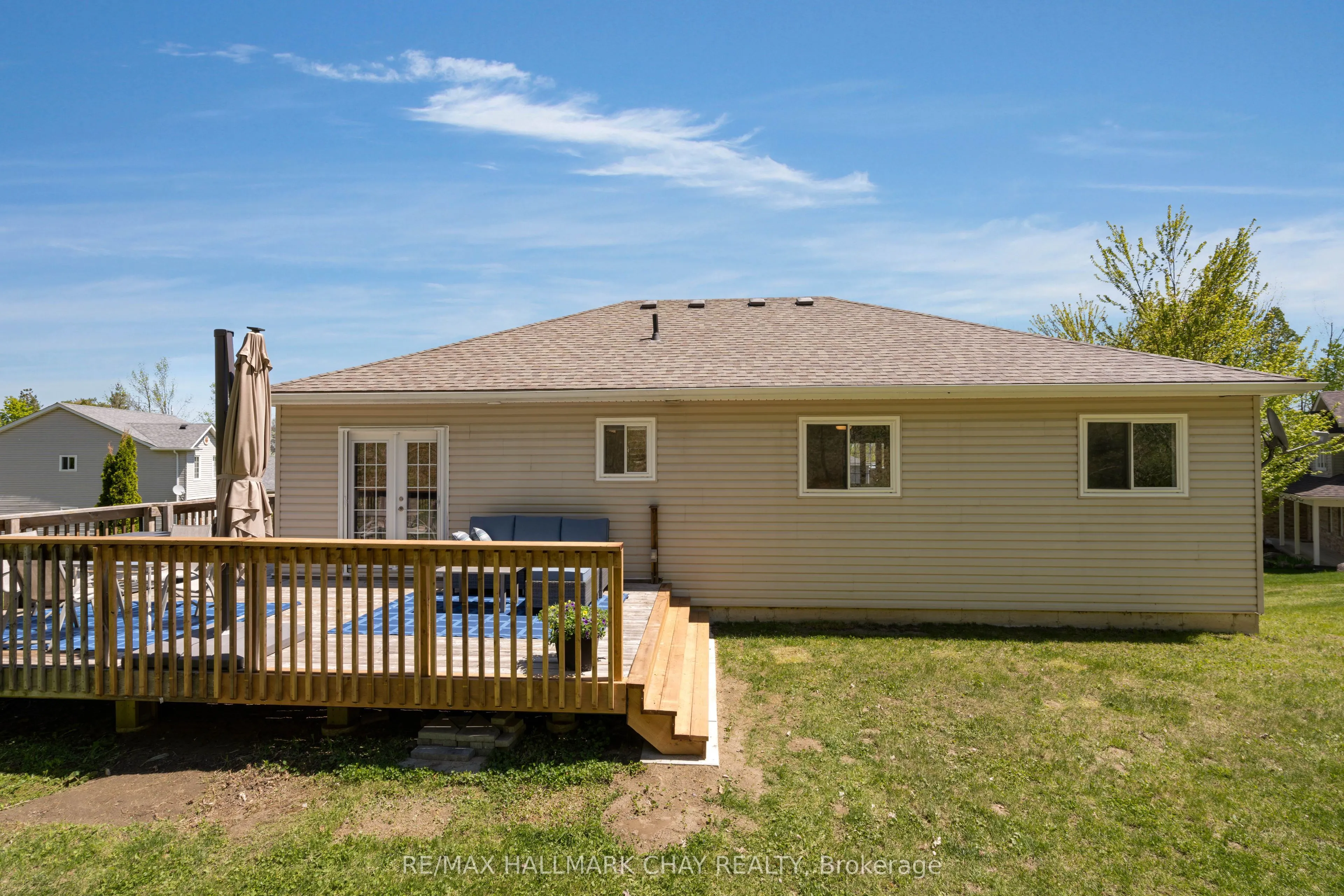 8 Ash Court
